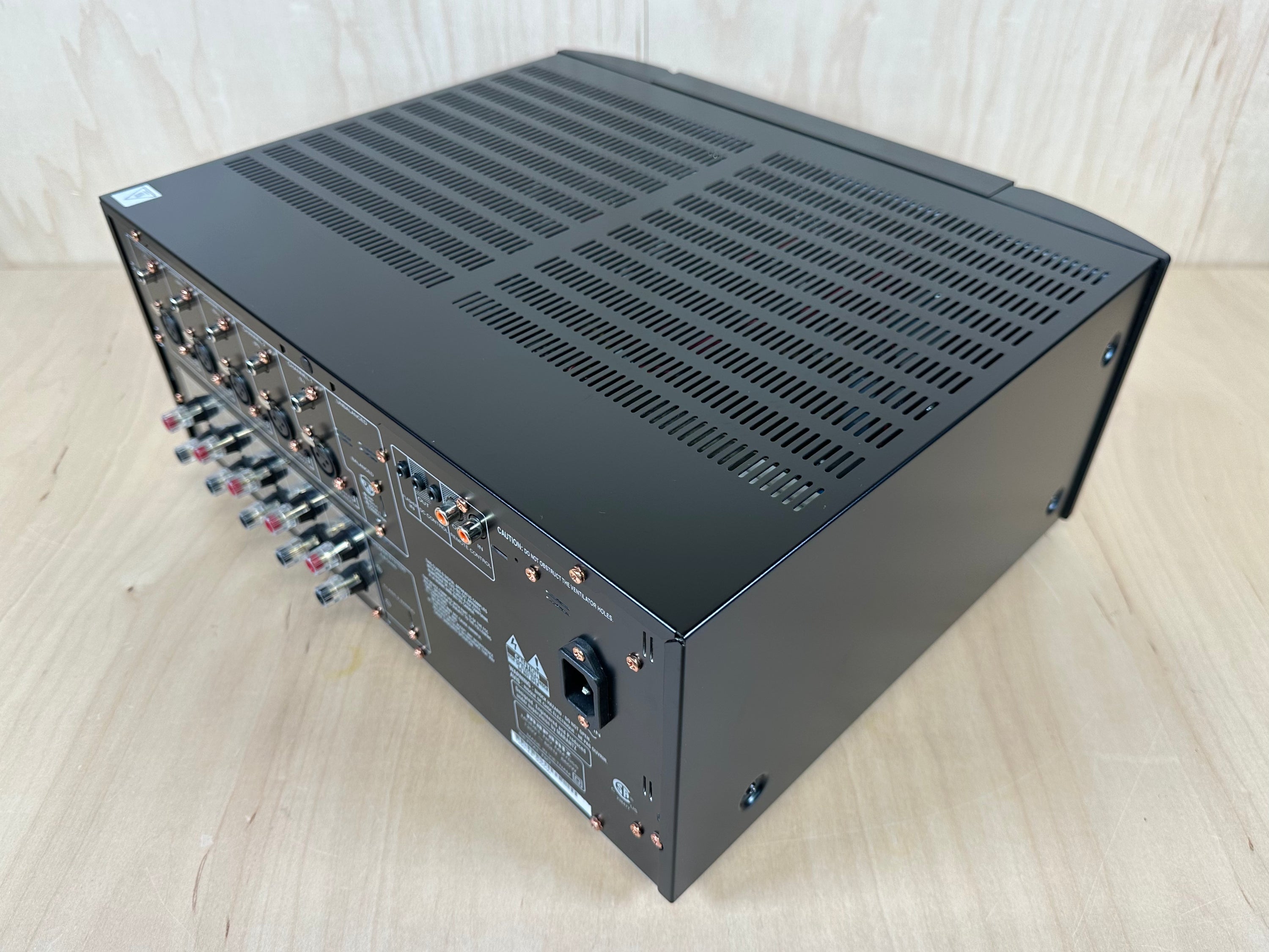 Marantz MM7055 Five Channel Power Amplifier