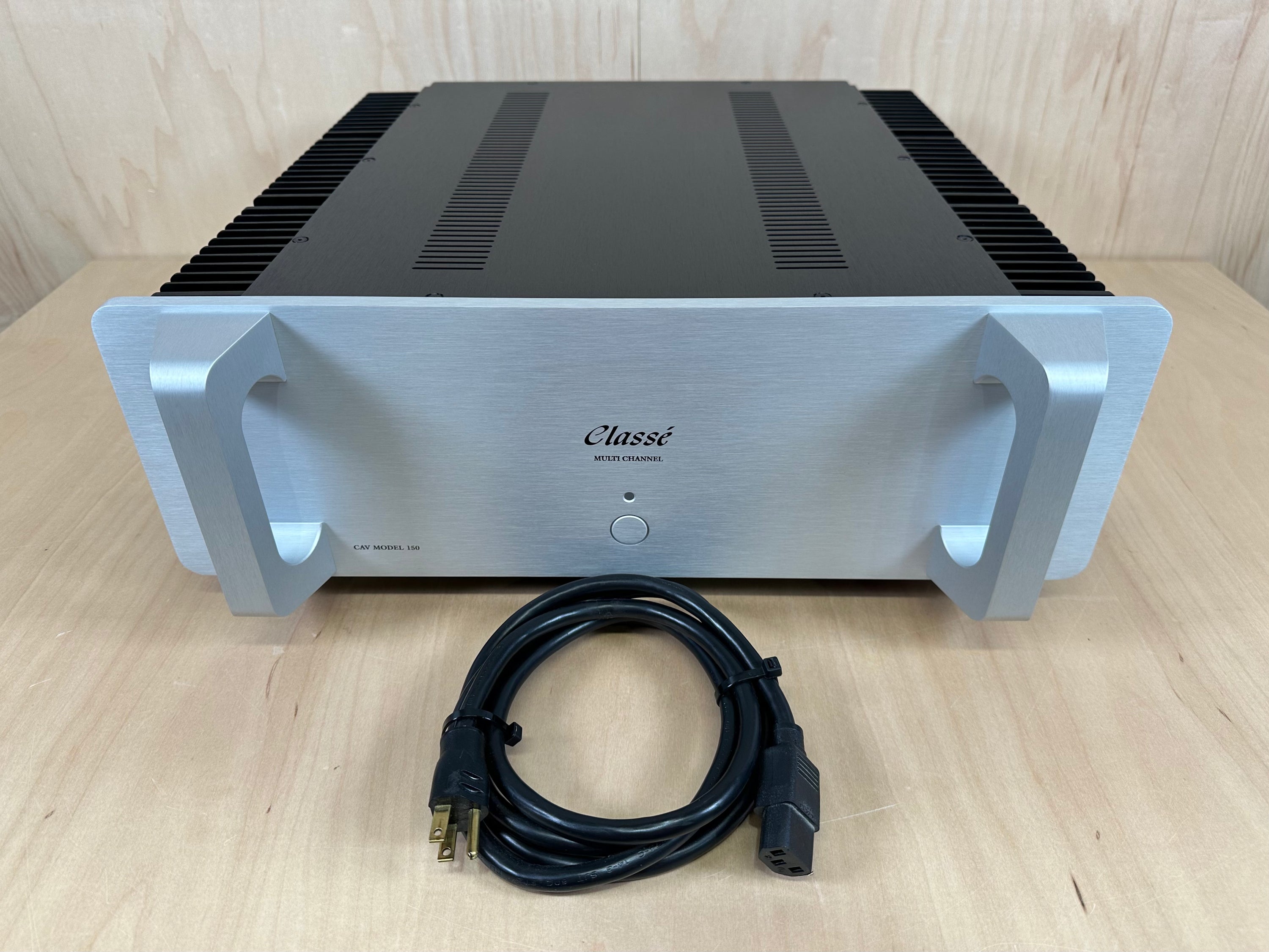 Classé Audio CAV 150 Six Channel Amplifier Fully Recapped/Serviced
