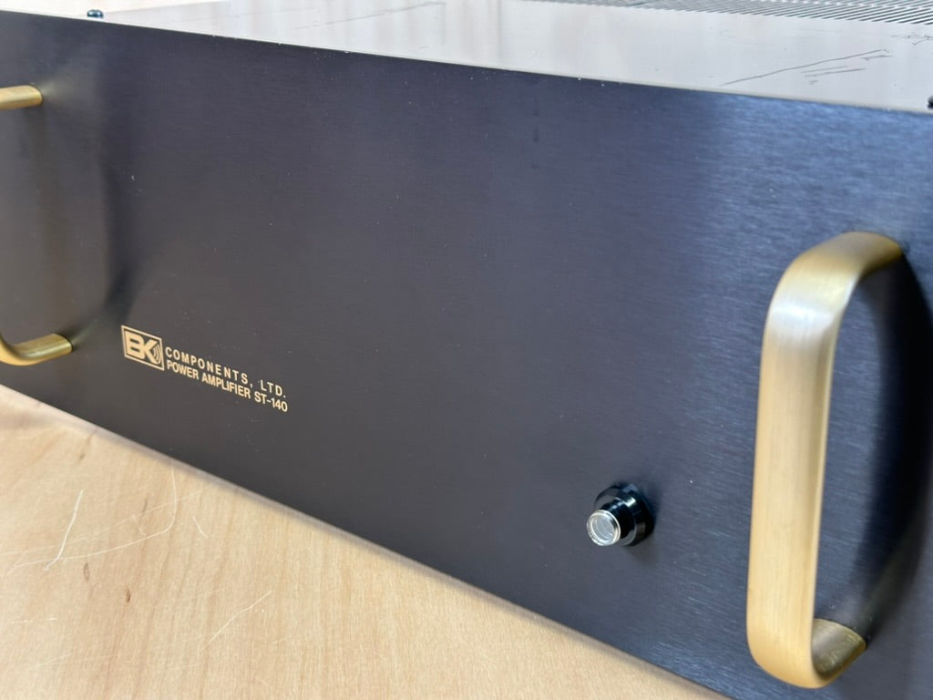 B&K Components ST-140 Stereo Power Amplifier