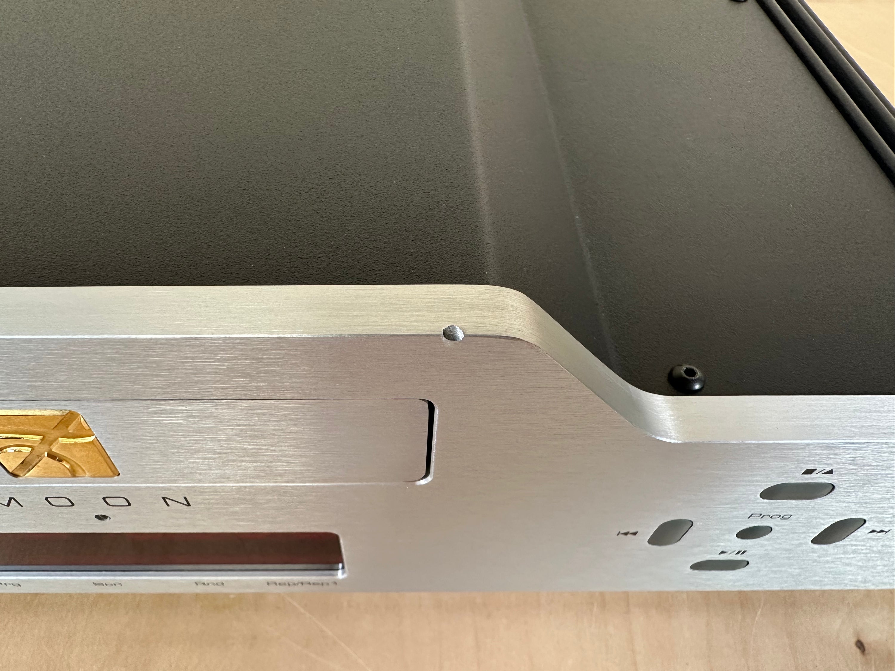 Simaudio Moon Equinox CD Player w/Remote and Factory Box