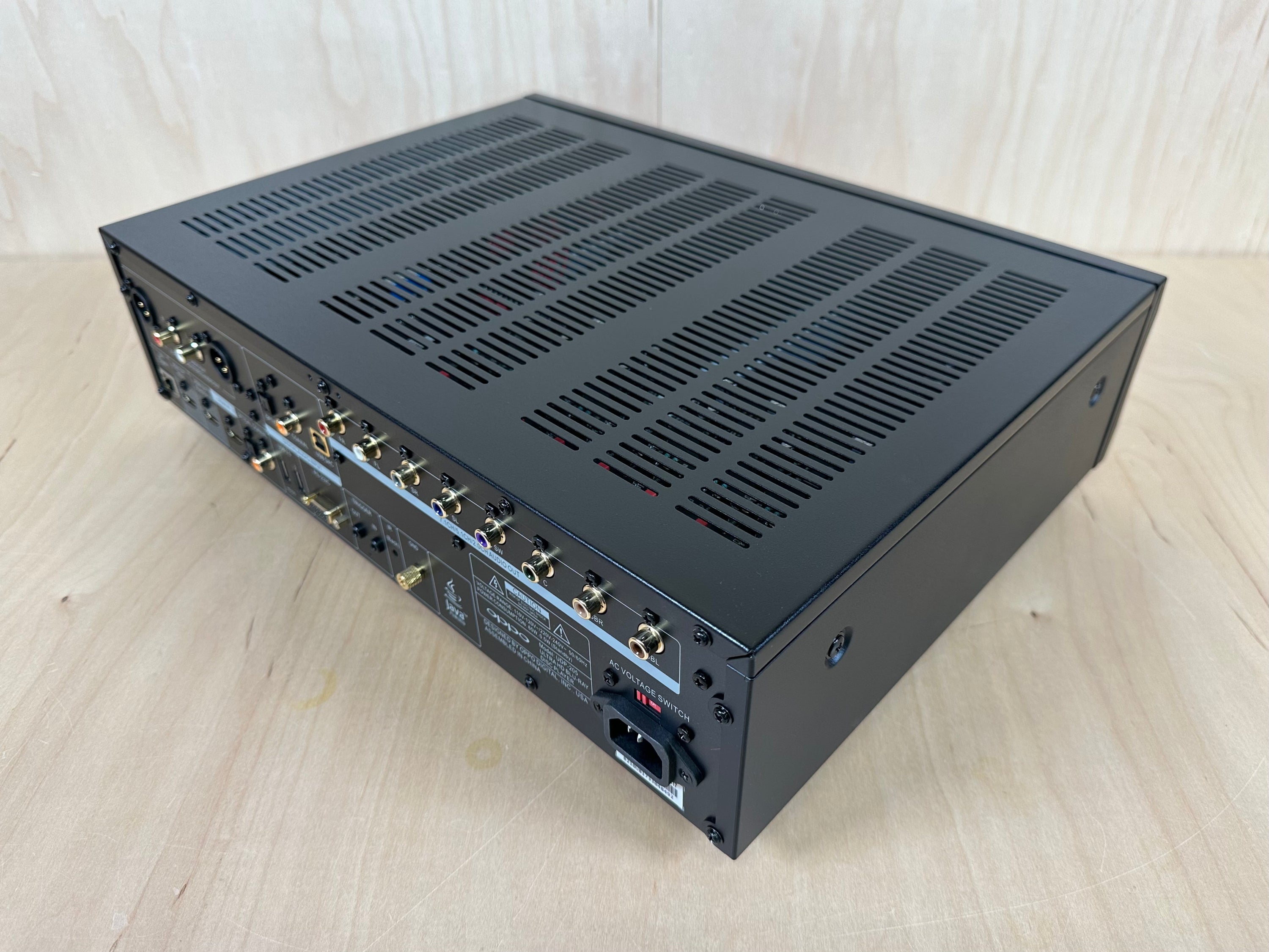 OPPO UDP-205 4K UltraHD AUDIOPHILE SACD Blu-Ray DVD Player
