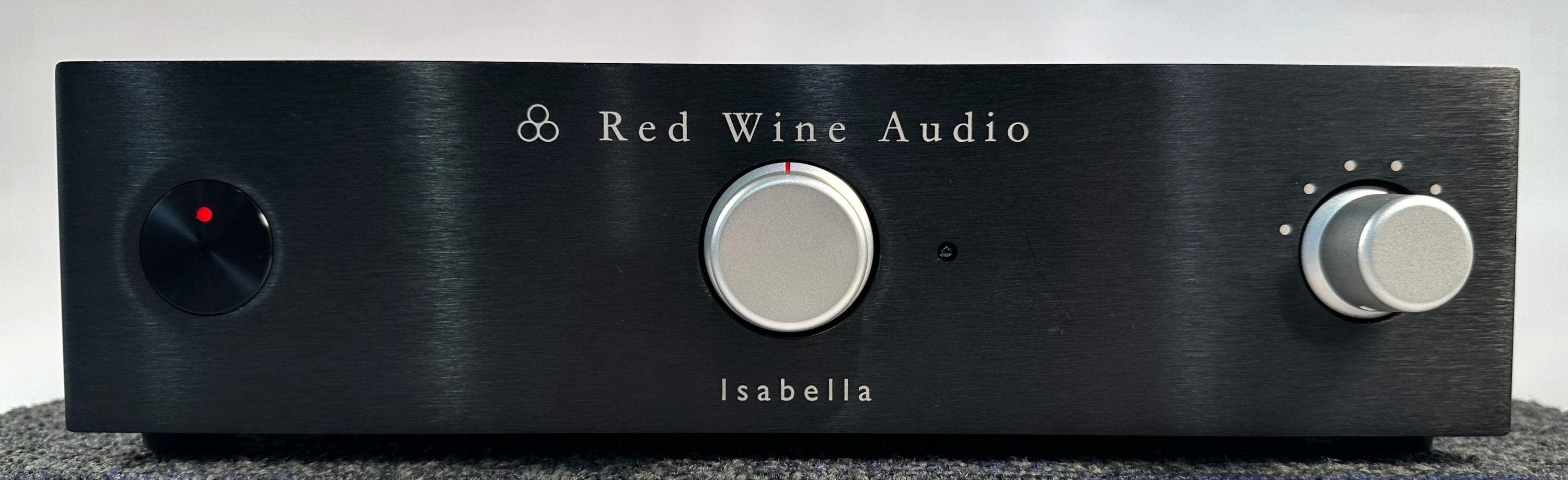 Red Wine Audio Isabella Line Level Preamp w/DAC by Vinnie Rossi