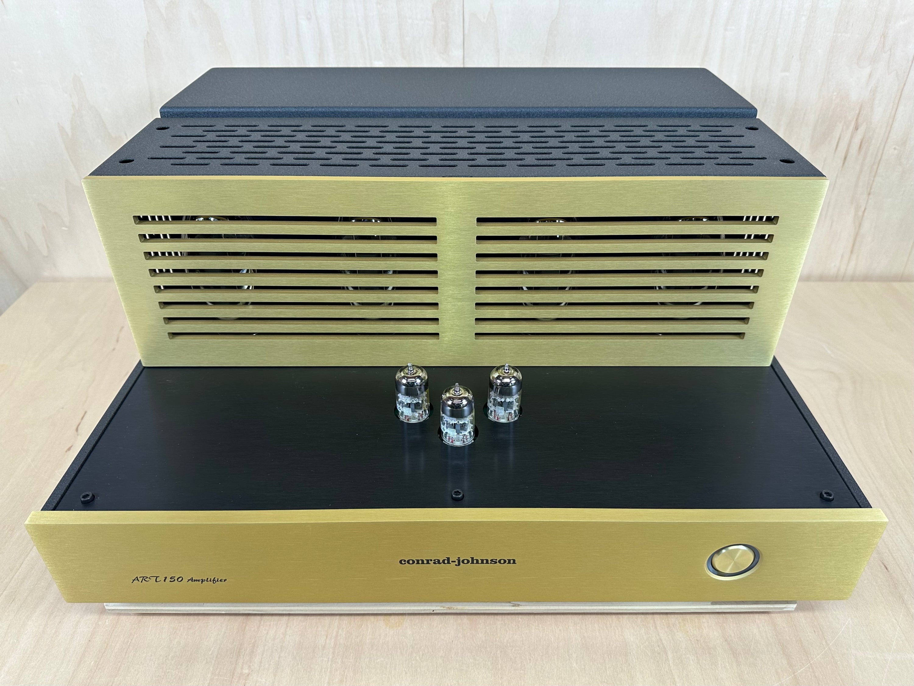 Conrad Johnson ART150 Amplifier Open Box
