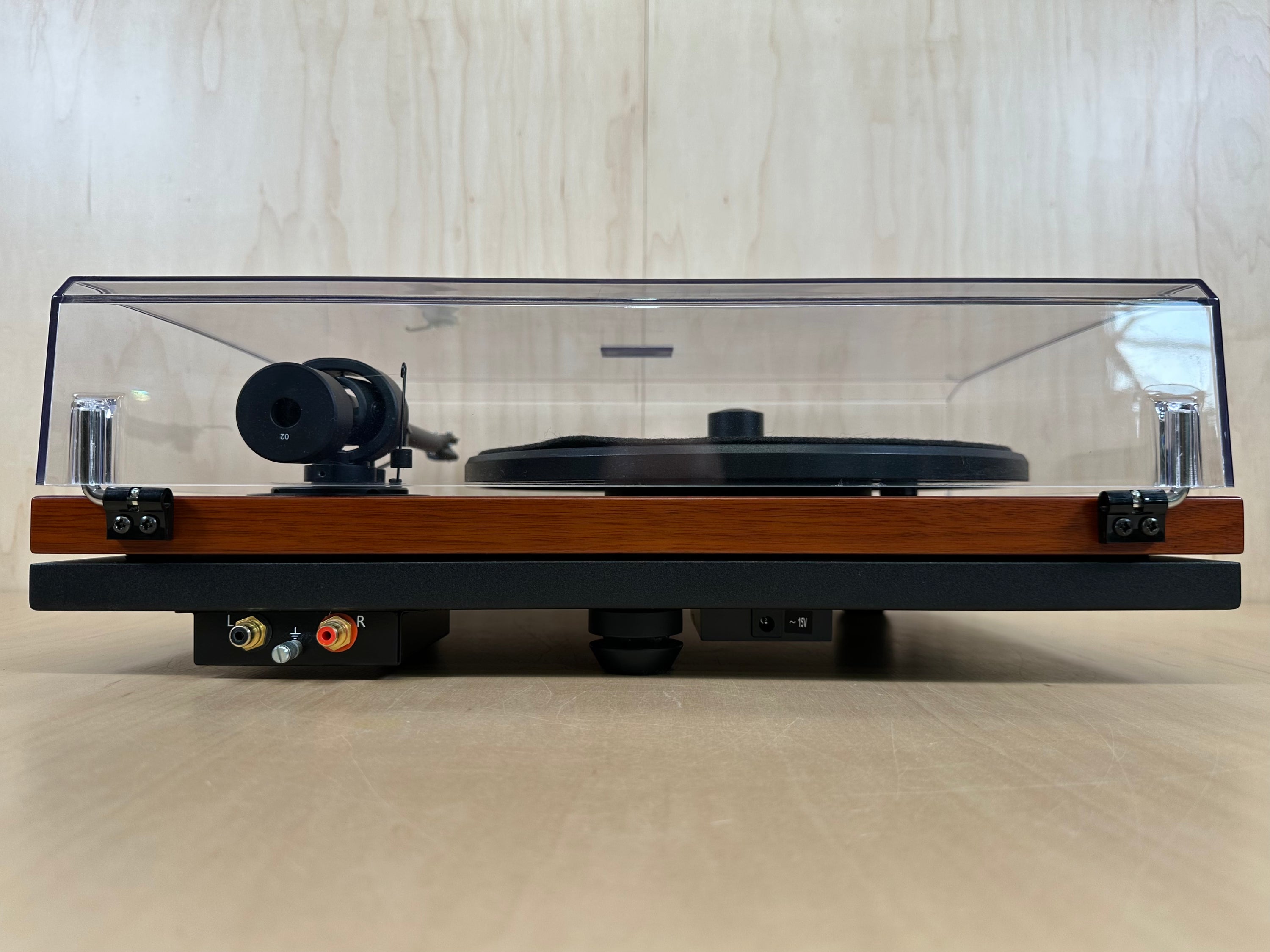 Music Hall mmf-5.1 SE Turntable w/Goldring 1022GX Cartridge