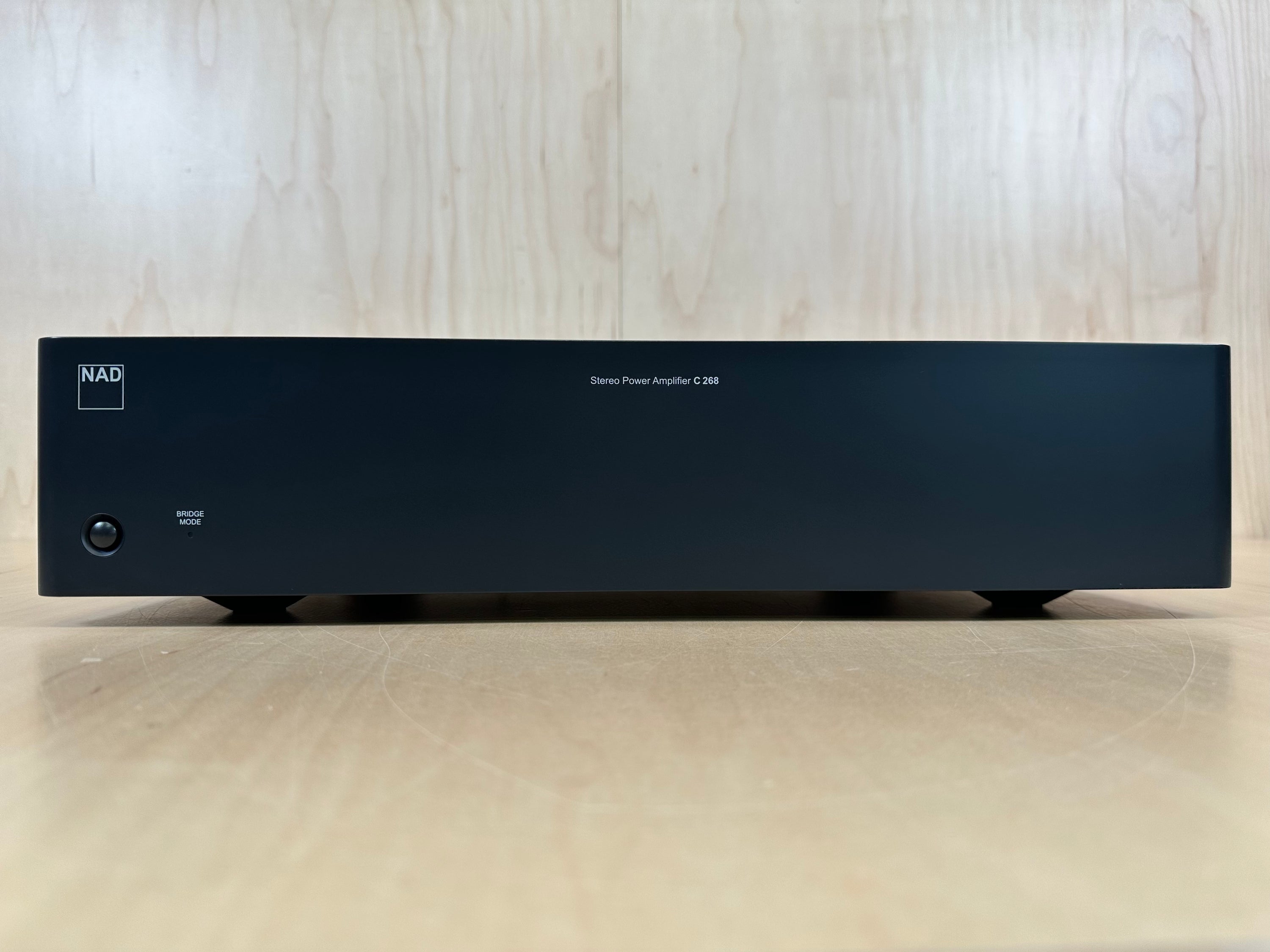 NAD C268 Stereo Amplifier