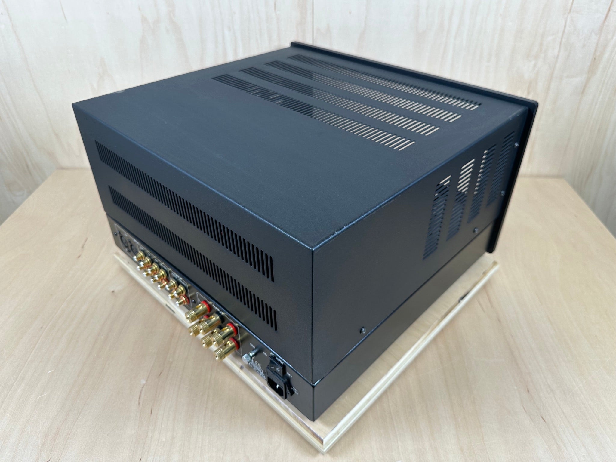 Jolida JD1000BRC Stereo Tube Amplifier w/Remote