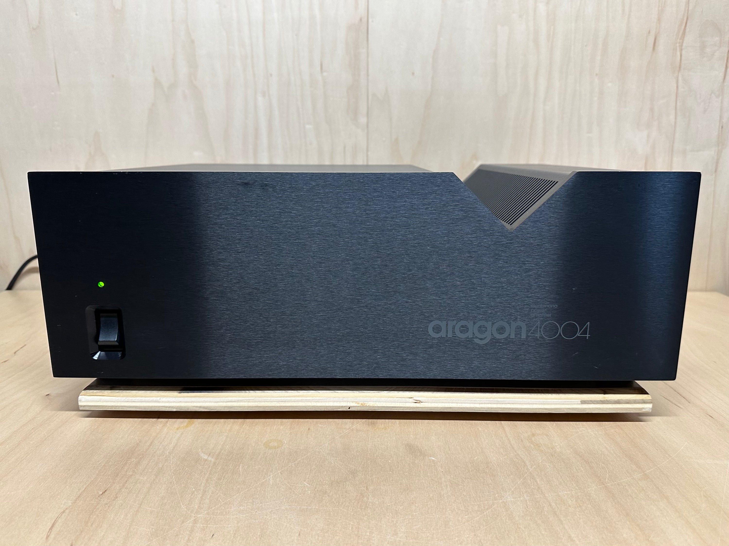 Aragon 4004 Mark II Dual Mono Power Amplifier