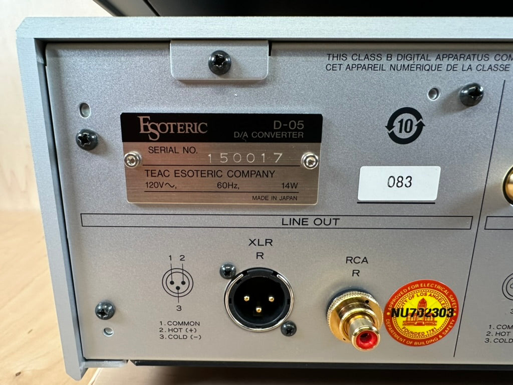 Esoteric P-05 SACD/CD Transport & D-05 DAC – Record Mart HiFi