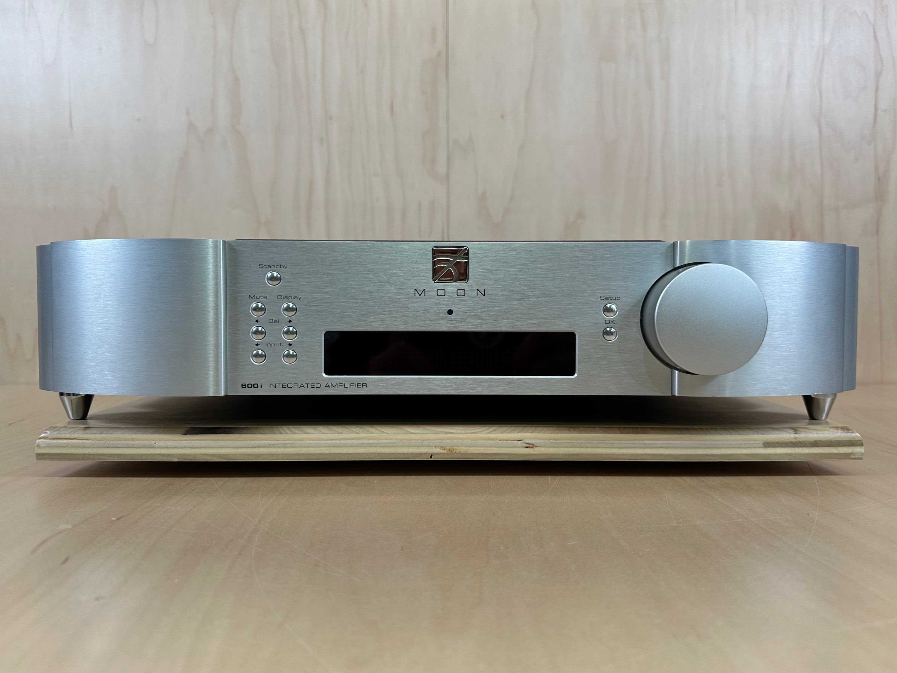 Simaudio Moon 600i Integrated Amplifier