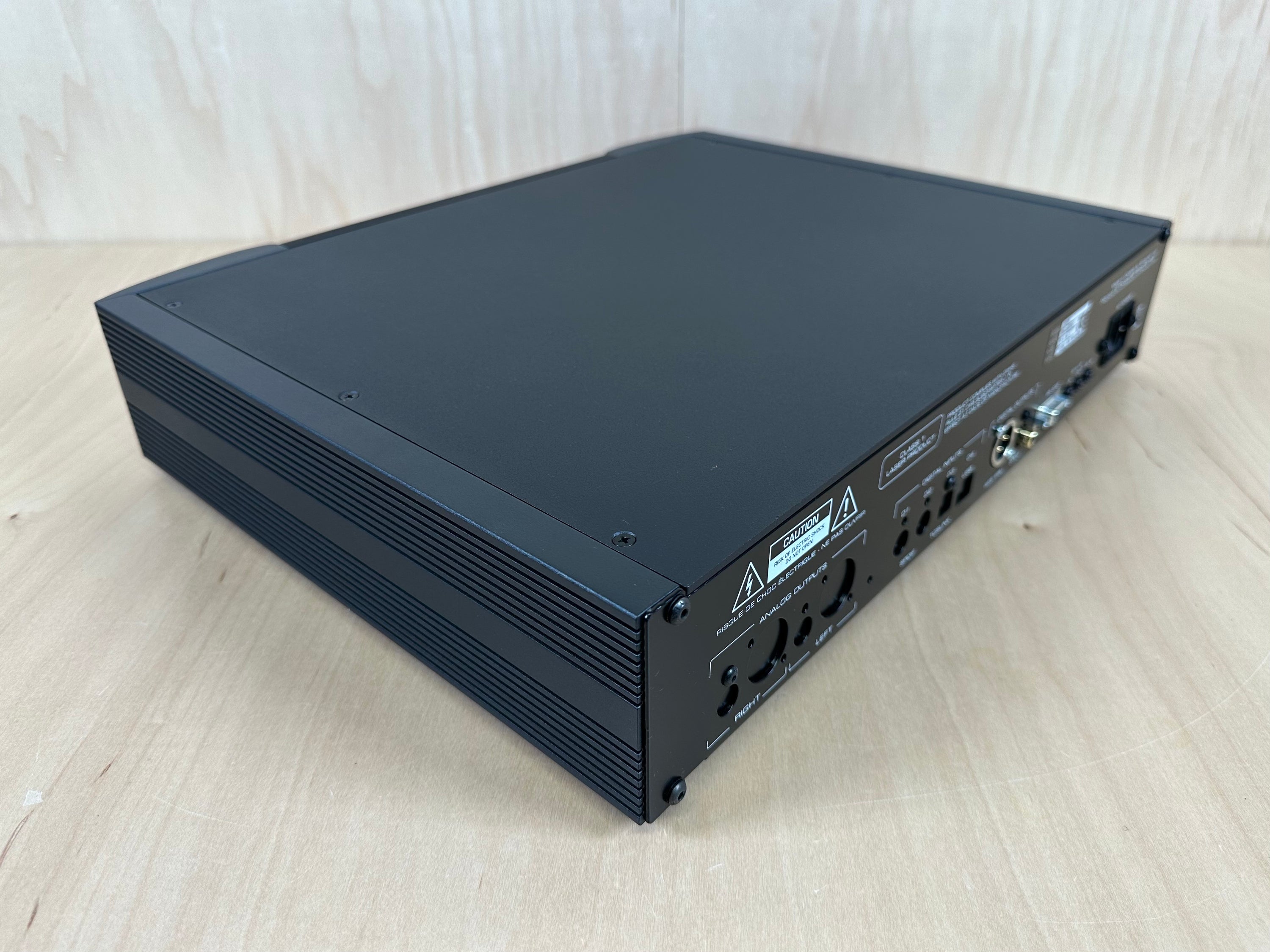 Simaudio Moon 260D CD Transport w/Remote and Original Box