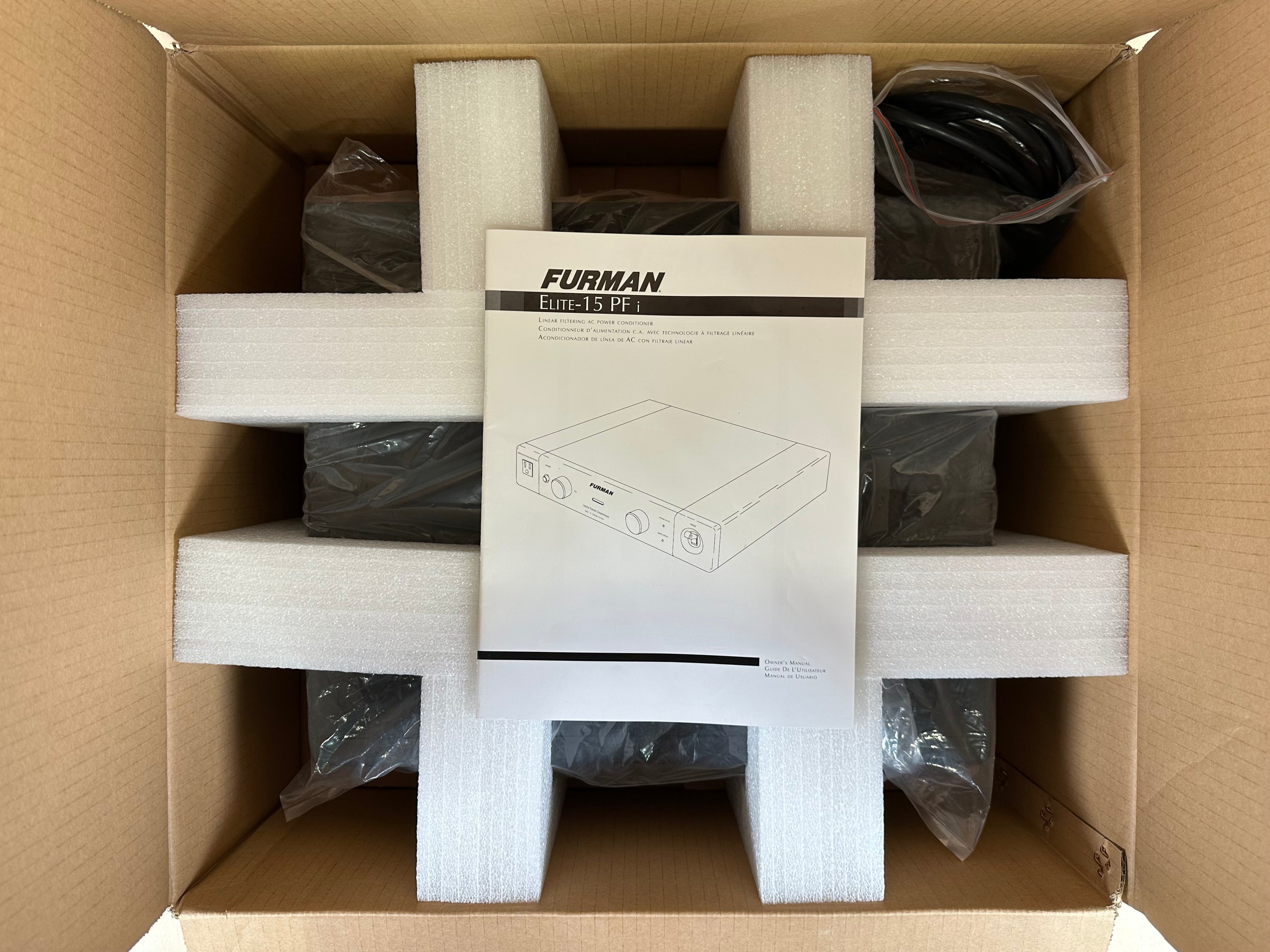 Furman Elite-15 PF i Linear Filtering AC Power Conditioner Orig Box