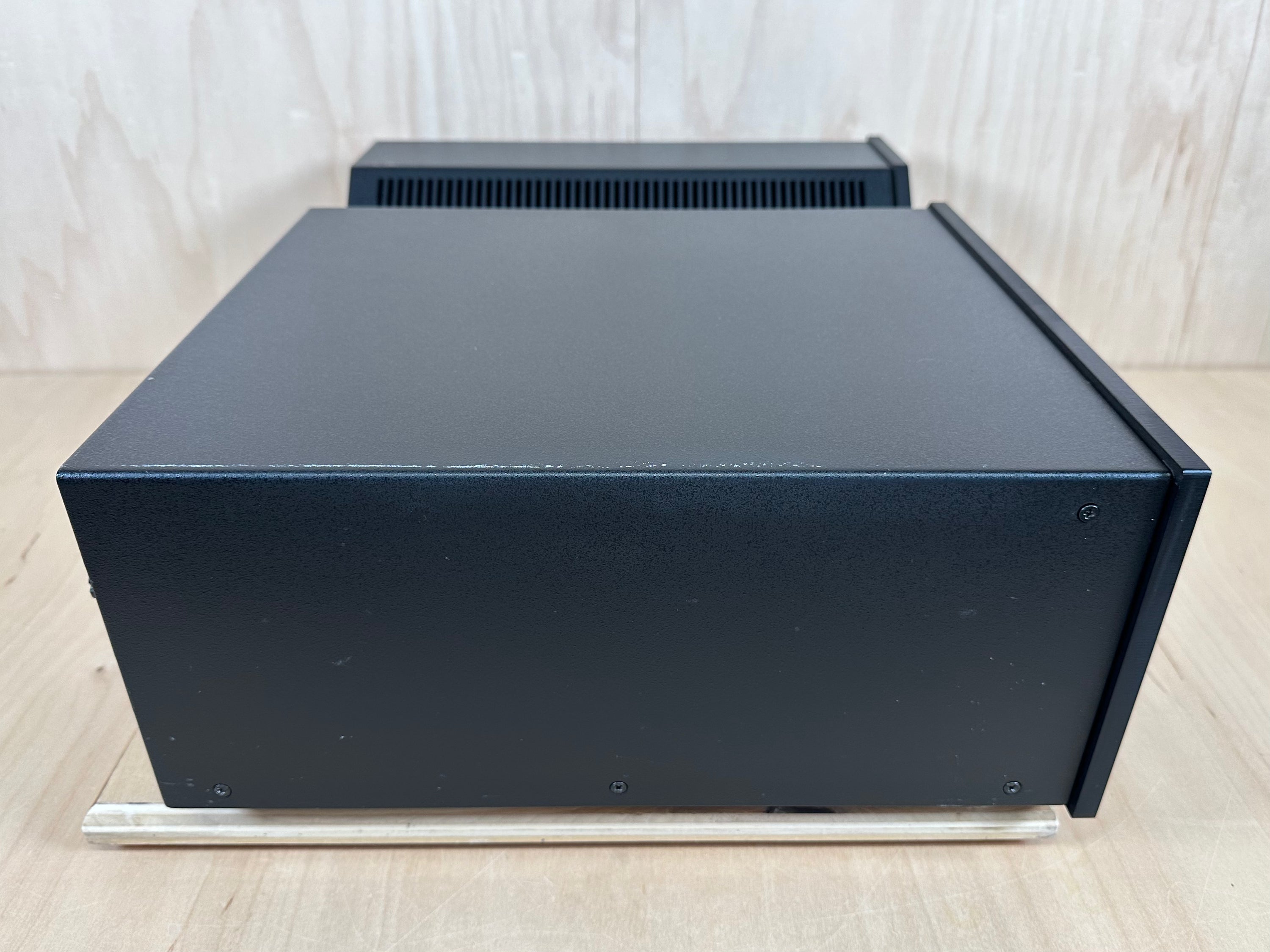 Aragon 4004 Mark II Dual Mono Power Amplifier