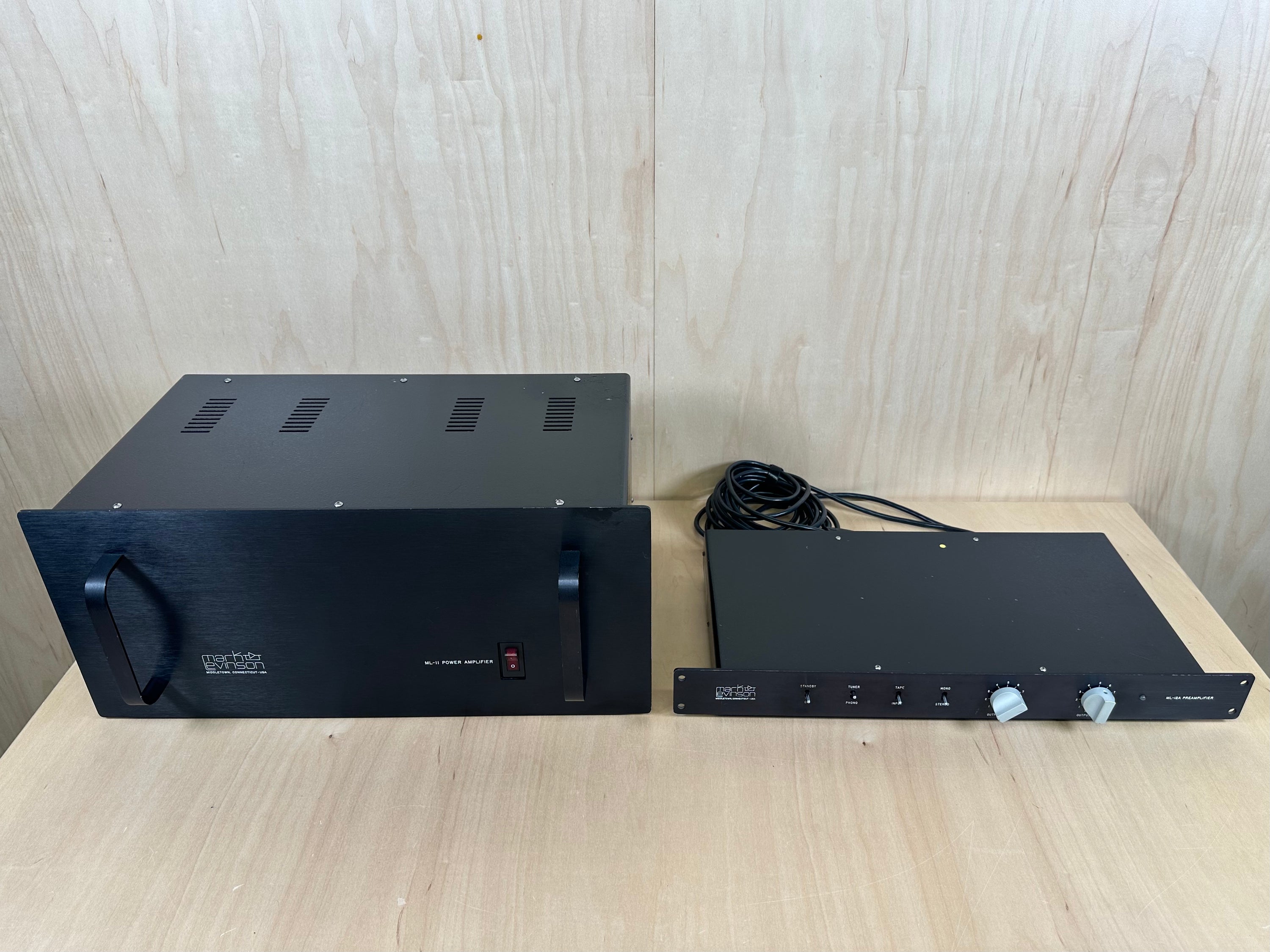 Mark Levinson ML-12A Preamp And ML-11 Power Amp READ