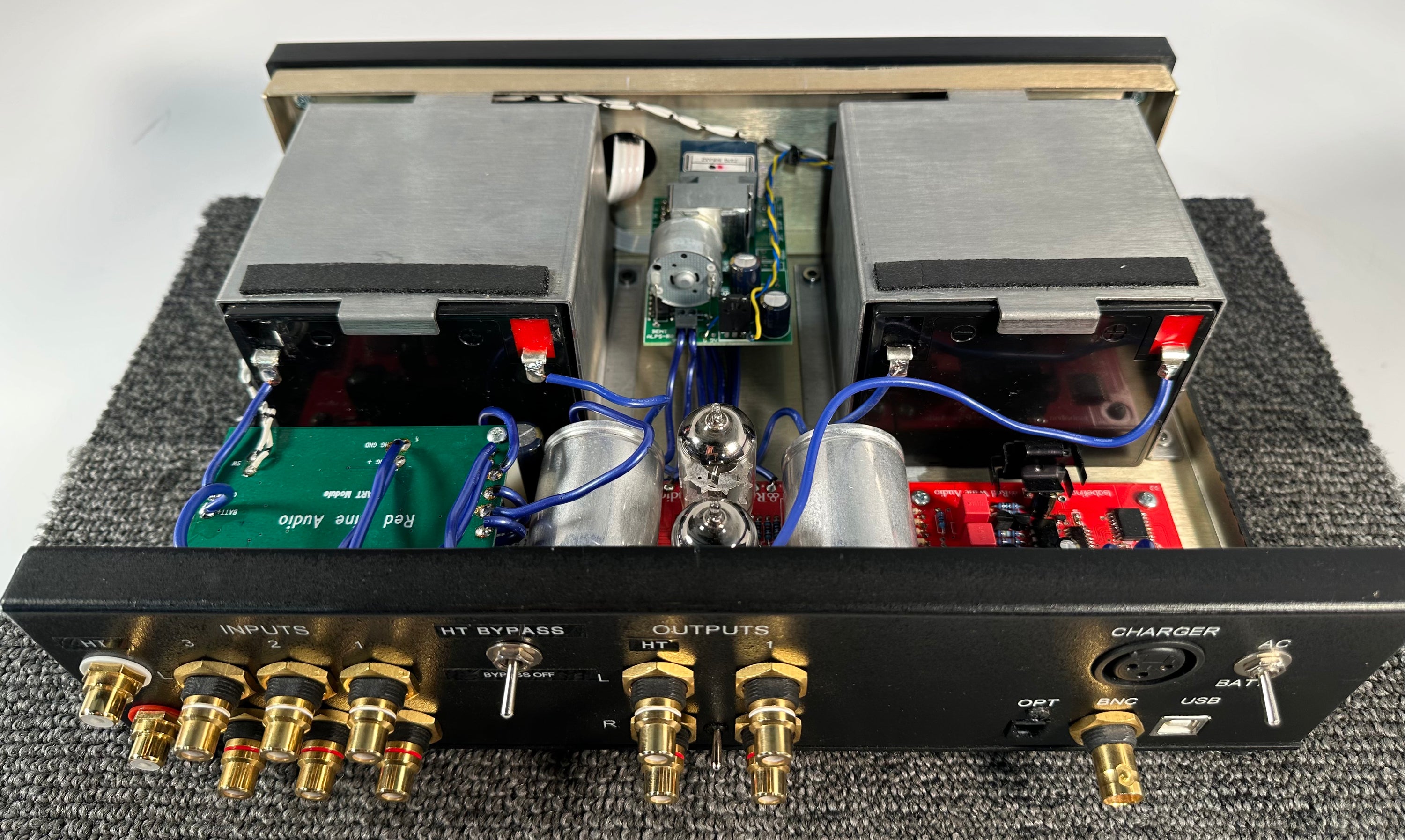 Red Wine Audio Isabella Line Level Preamp w/DAC by Vinnie Rossi