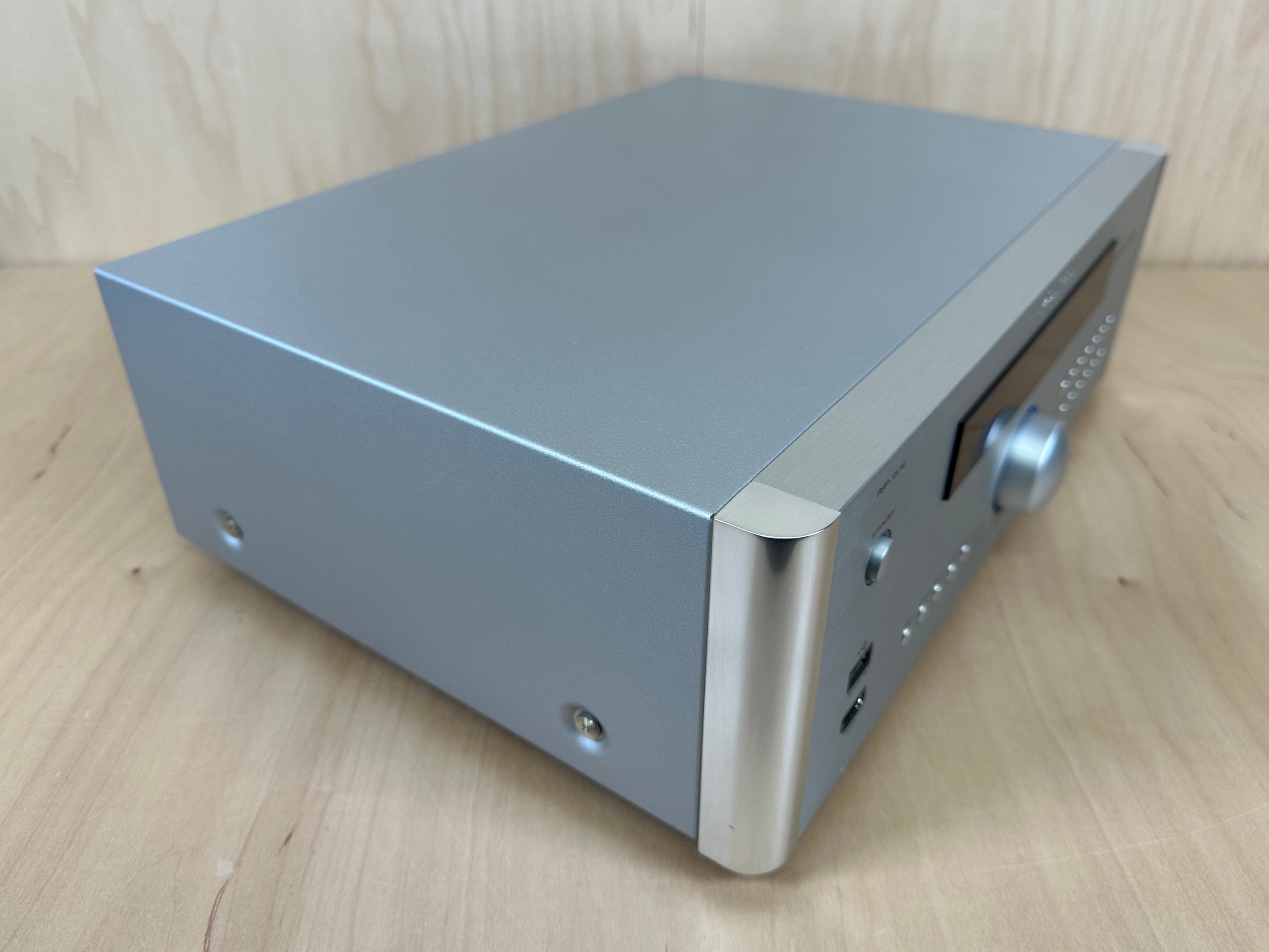 Rotel RSP-1576 Preamplifier Surround Sound Processor w/Box and Remote Silver