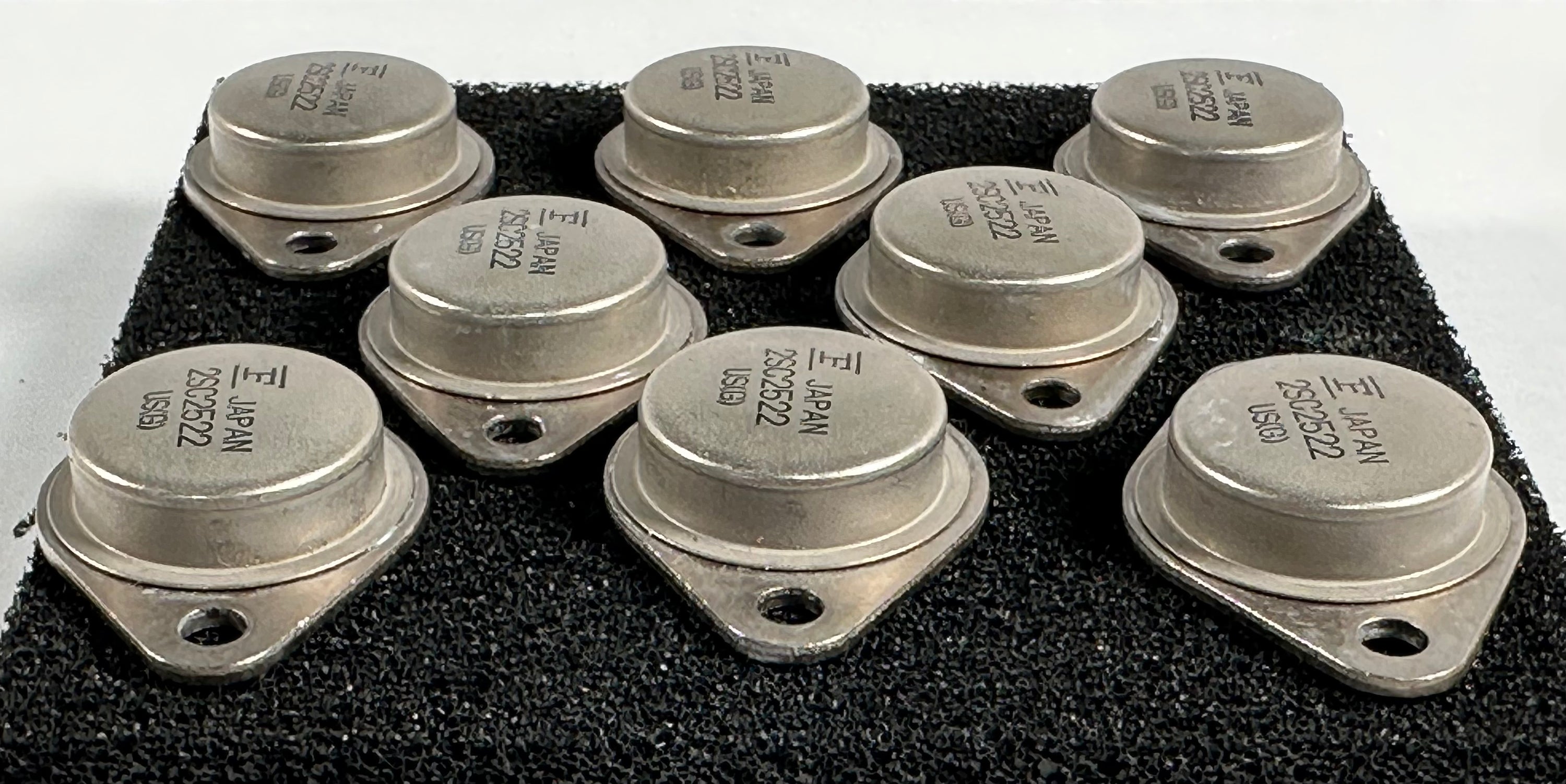 Fujitsu 2SC2522 NPN Transistors From Sumo Amplifier Lot of 8