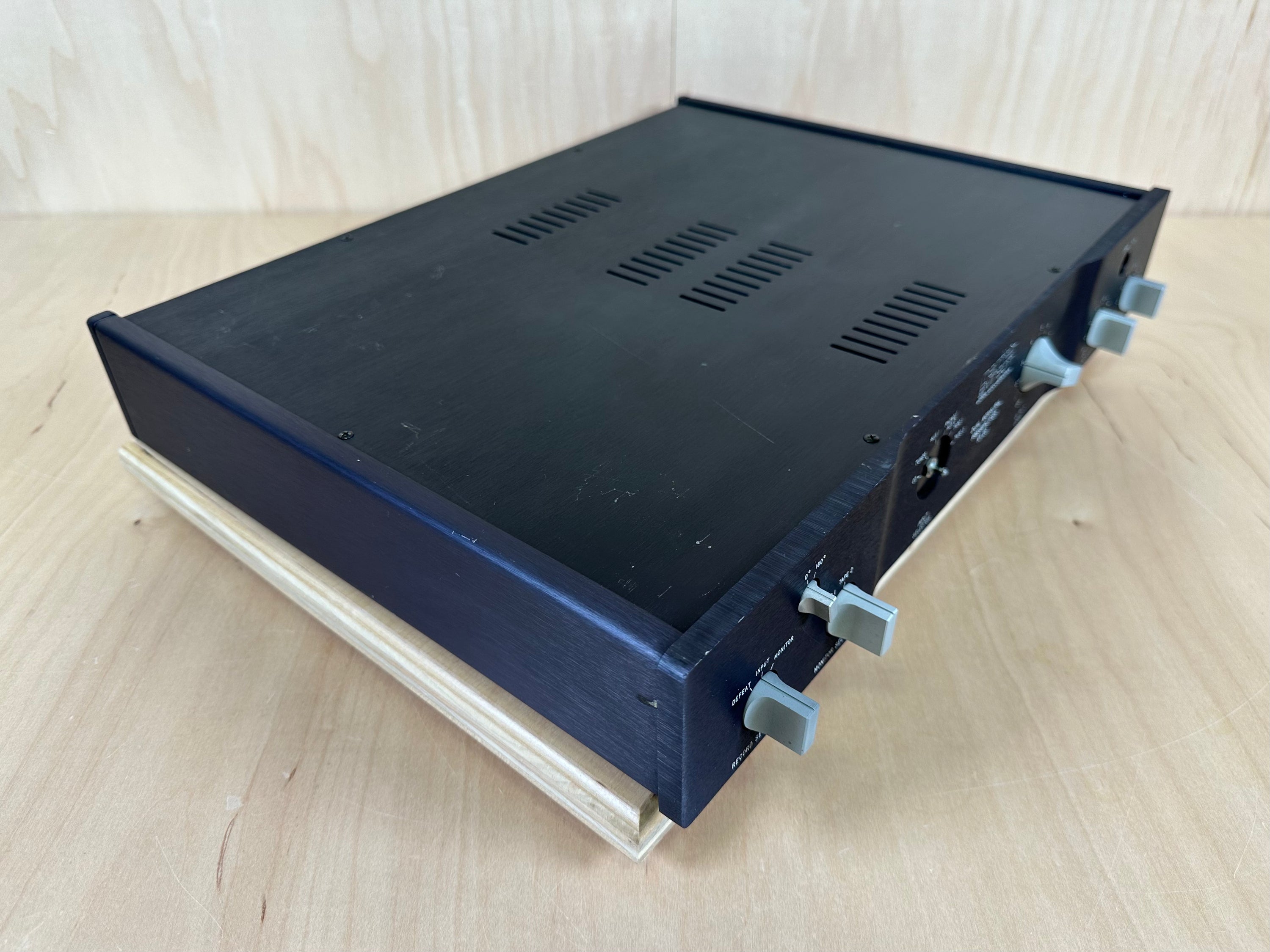 Mark Levinson Dual Monaural Preamplifier No.26 FOR PARTS