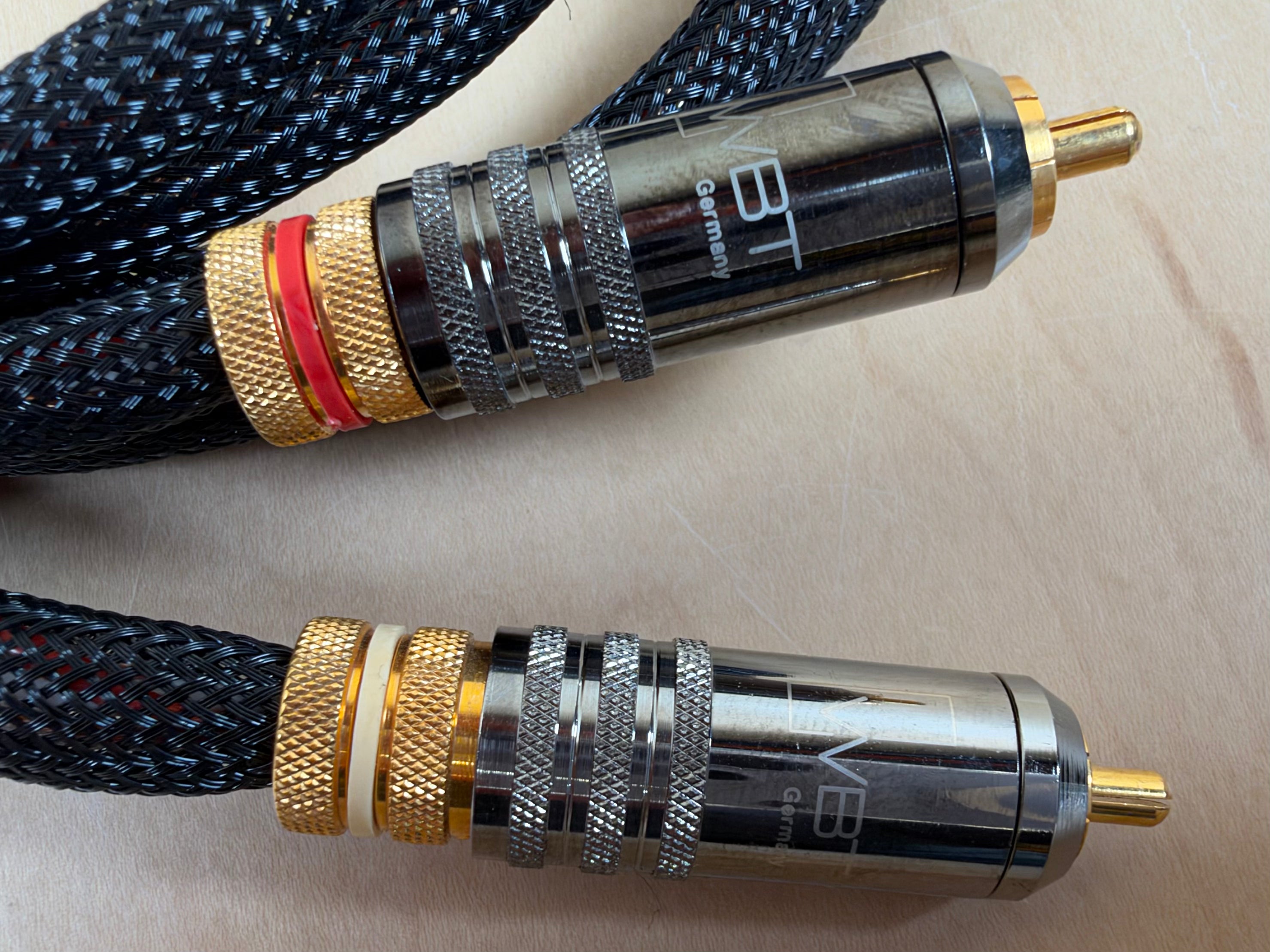 Kimber Kable Hero RCA Interconnects w/WBT-0108 Connectors 1 Meter Pair