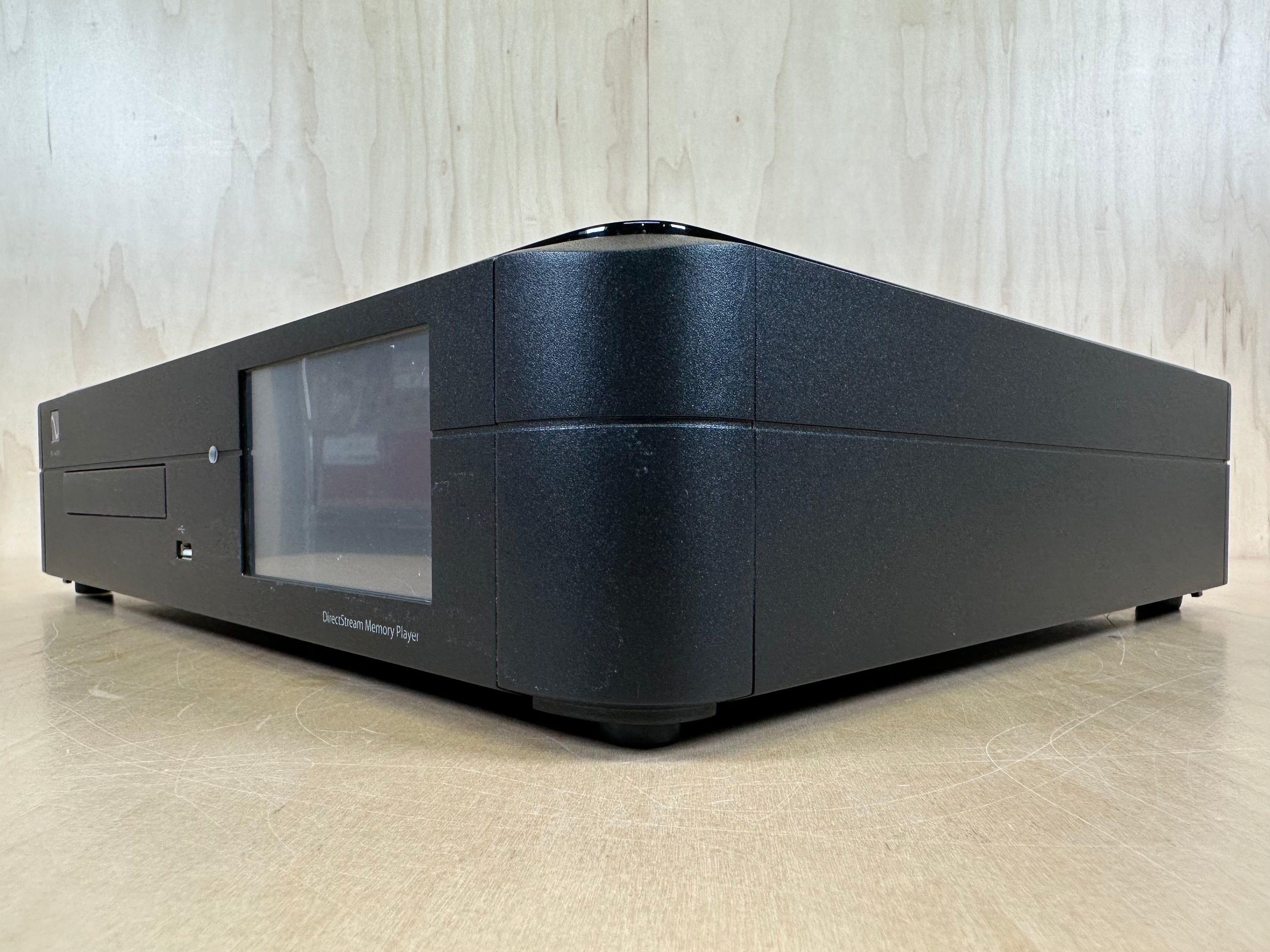 PS Audio DirectStream Memory Player. CD SACD Universal Transport