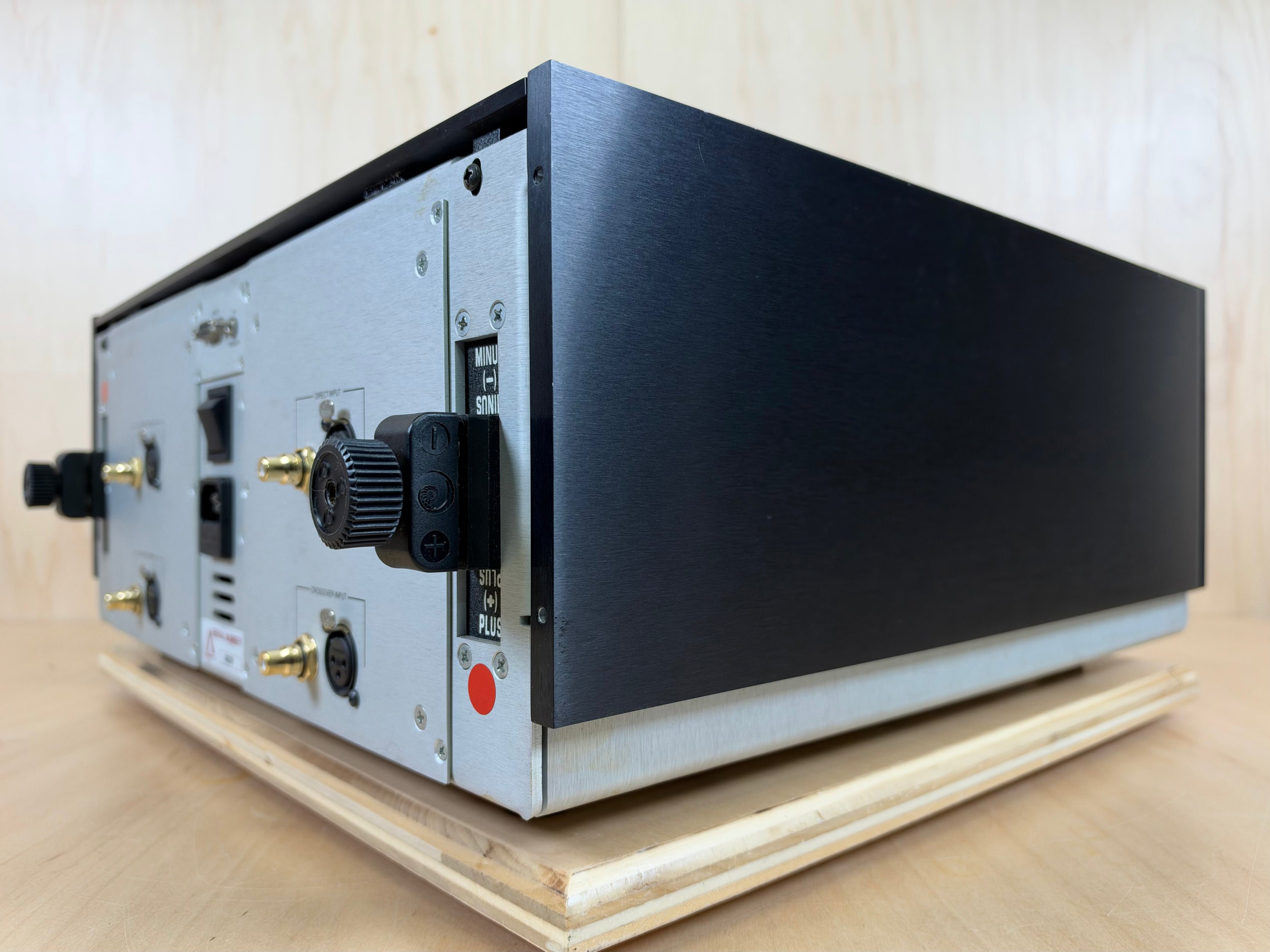 Aesthetix Atlas Signature Stereo Power Amplifier