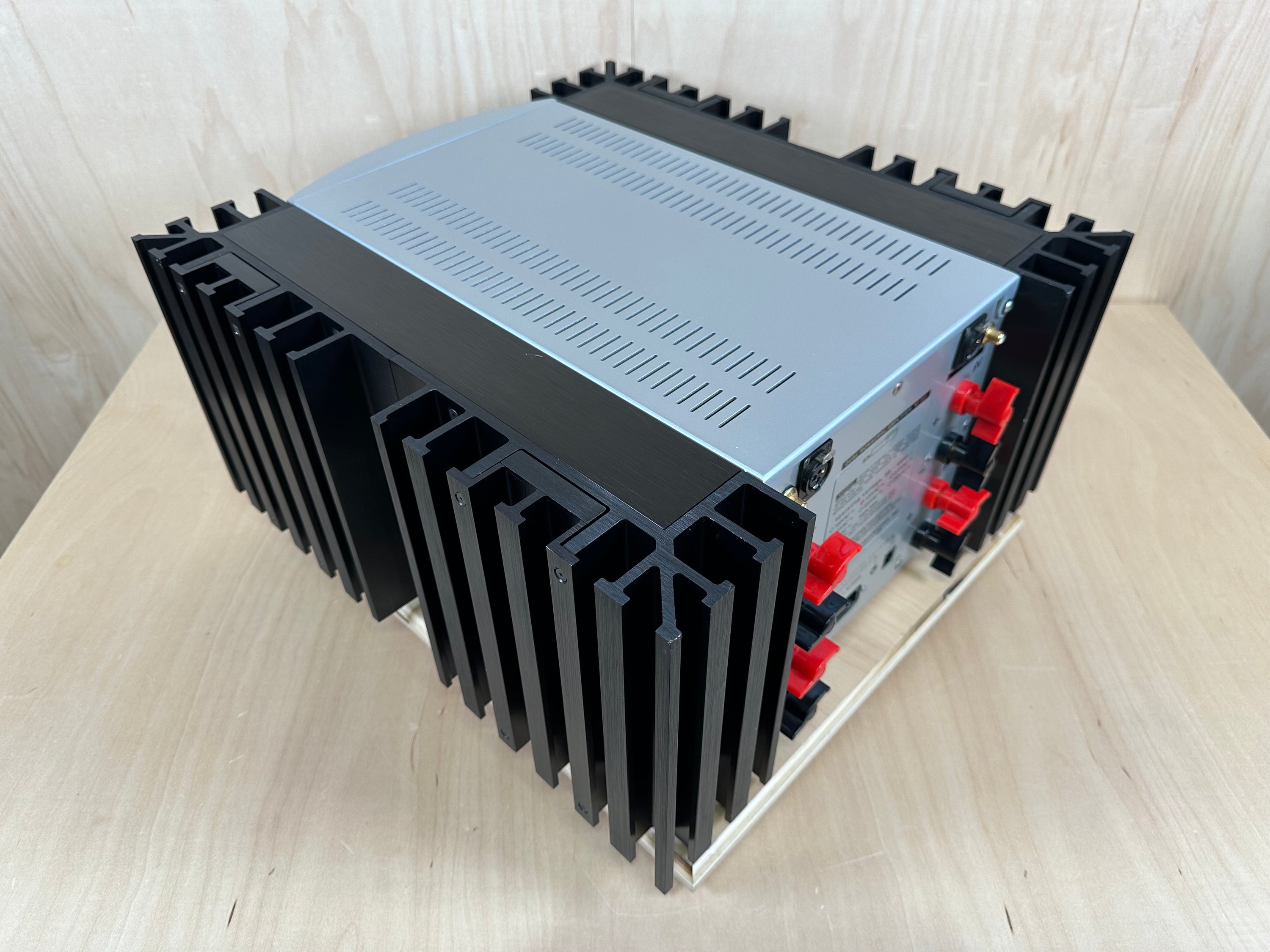 Mark Levinson 331 Dual Monaural Amplifier Recapped and Serviced