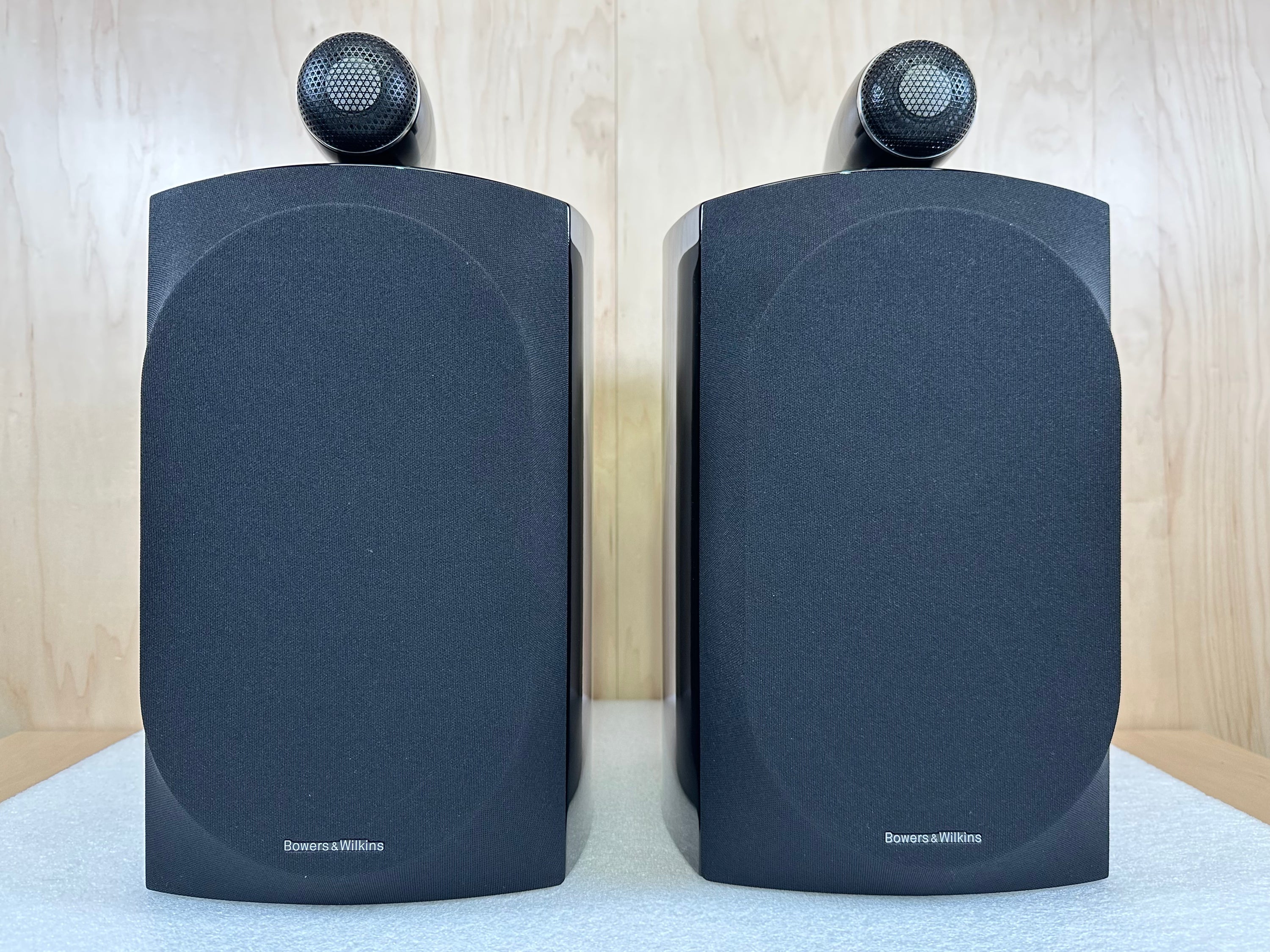 B&W 805 D3 Diamond Speakers Gloss Black w/boxes