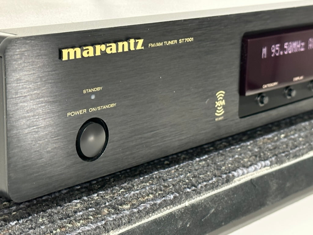 Marantz ST7001 XM ready AM/FM Tuner w/Remote