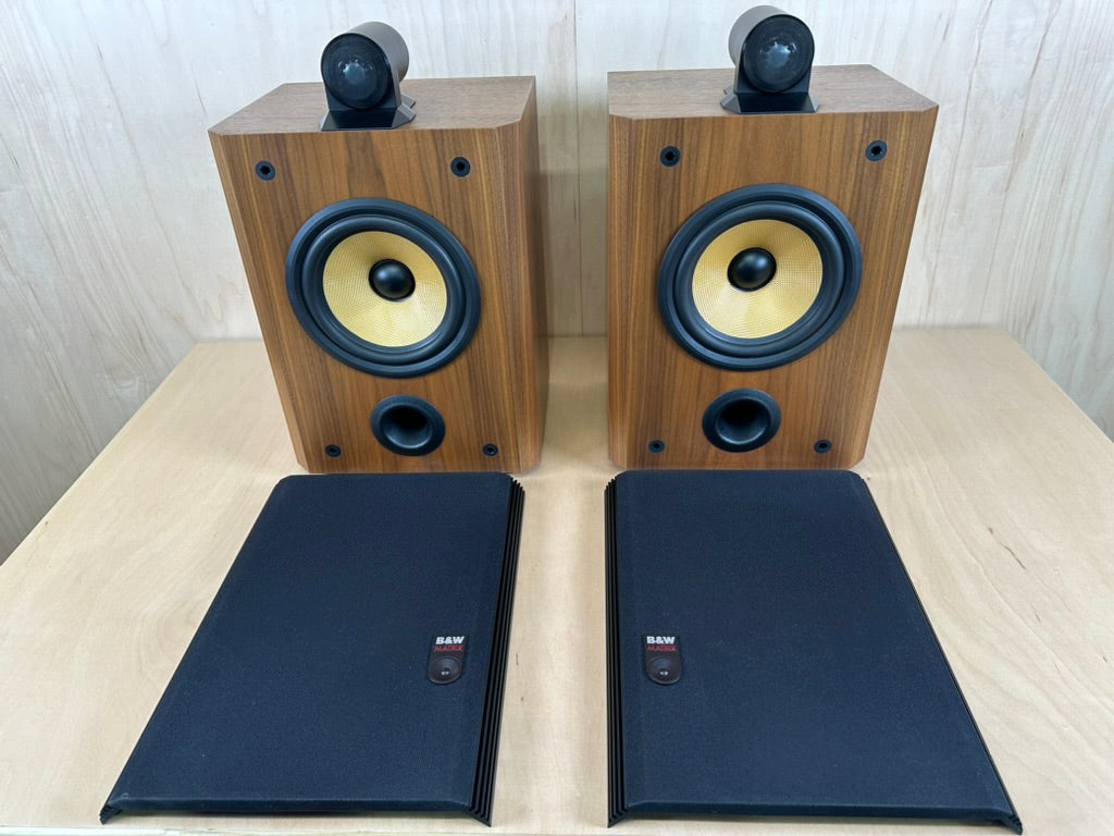 B&W Bowers and Wilkins 805 Matrix Speakers w/consecutive serial numbers