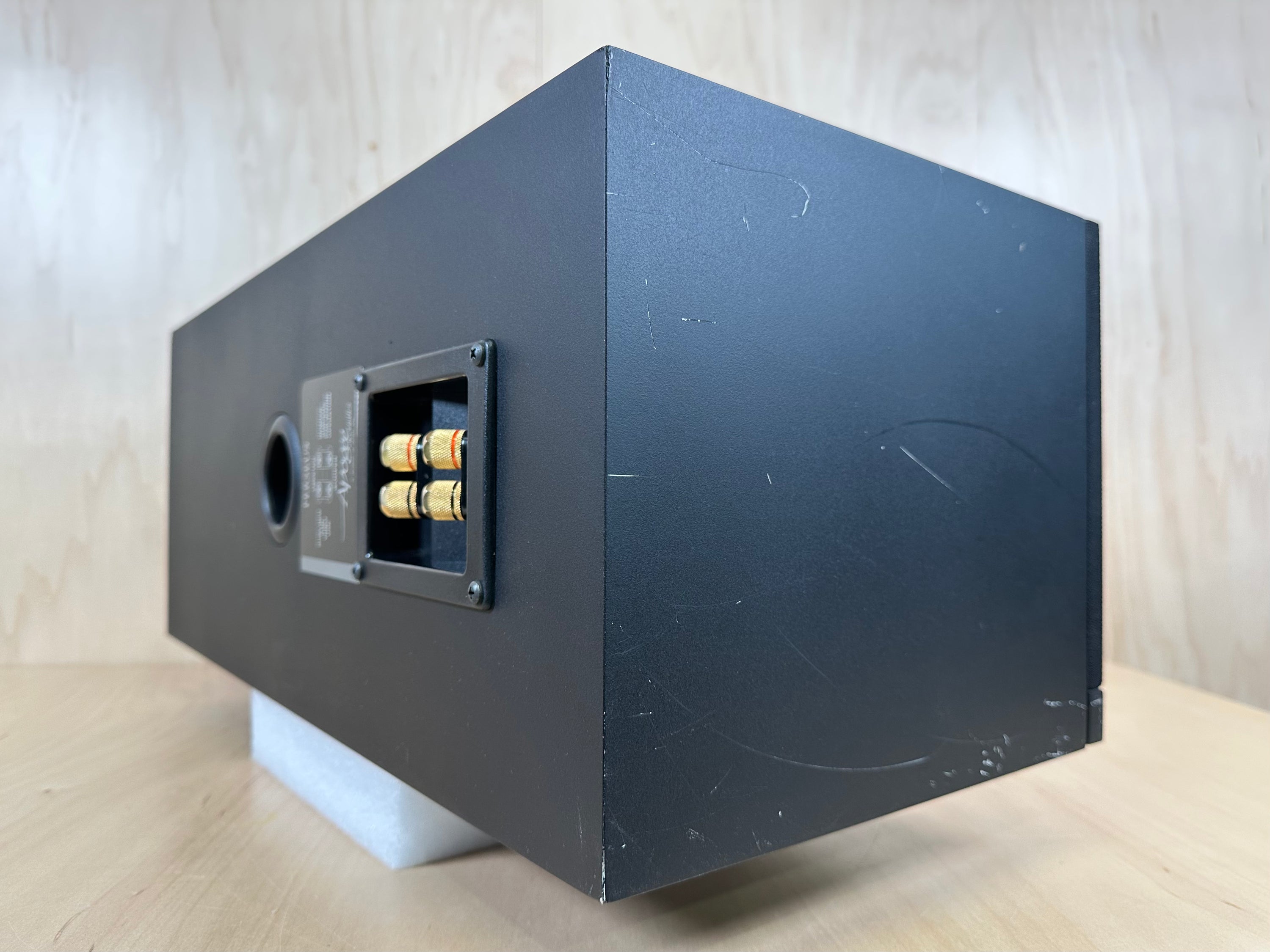 Apogee Acoustics Perseus Speaker