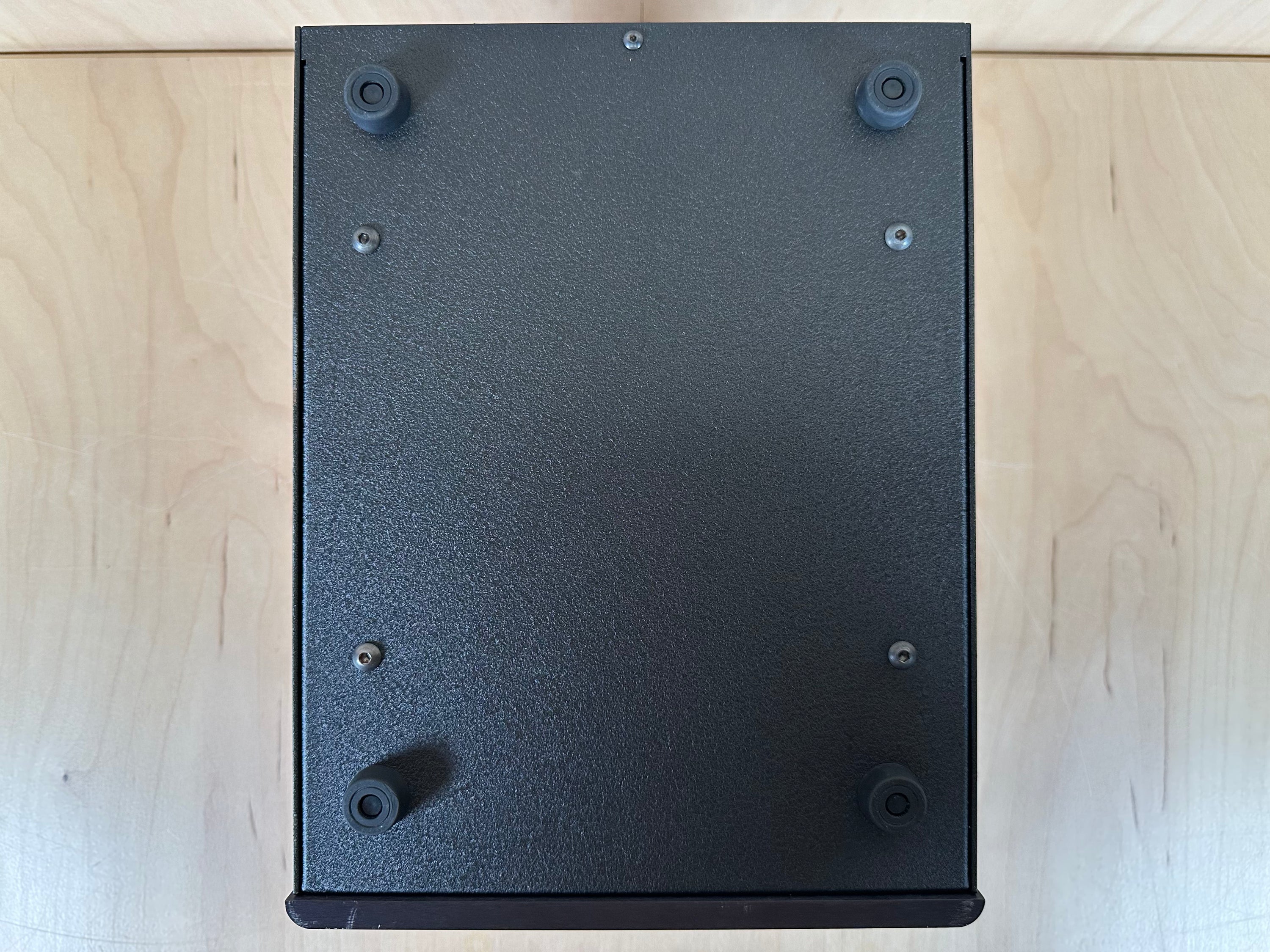 Richard Gray’s Power Company Power Conditioner model: RGPC 600S BLK