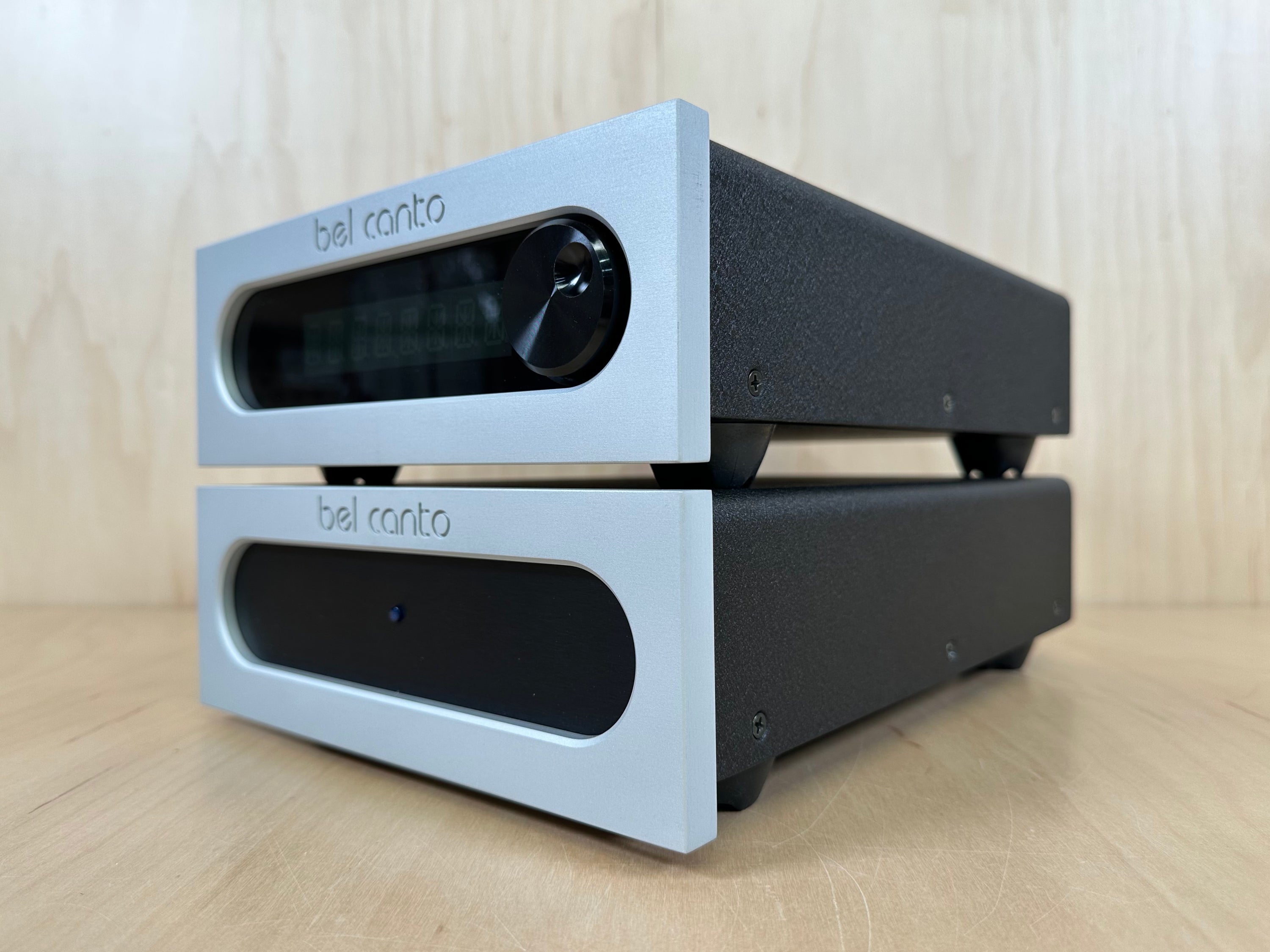 Bel Canto DAC 3.5VB, Remote, VBS1, USB Light Link, ST Fiber Cable w/Original Boxes