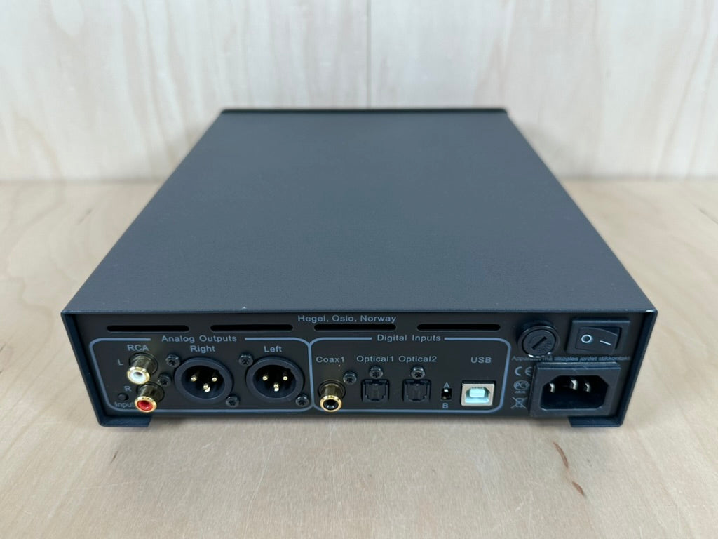 Hegel HD12 DSD DAC and Headphone Amp w/Remote