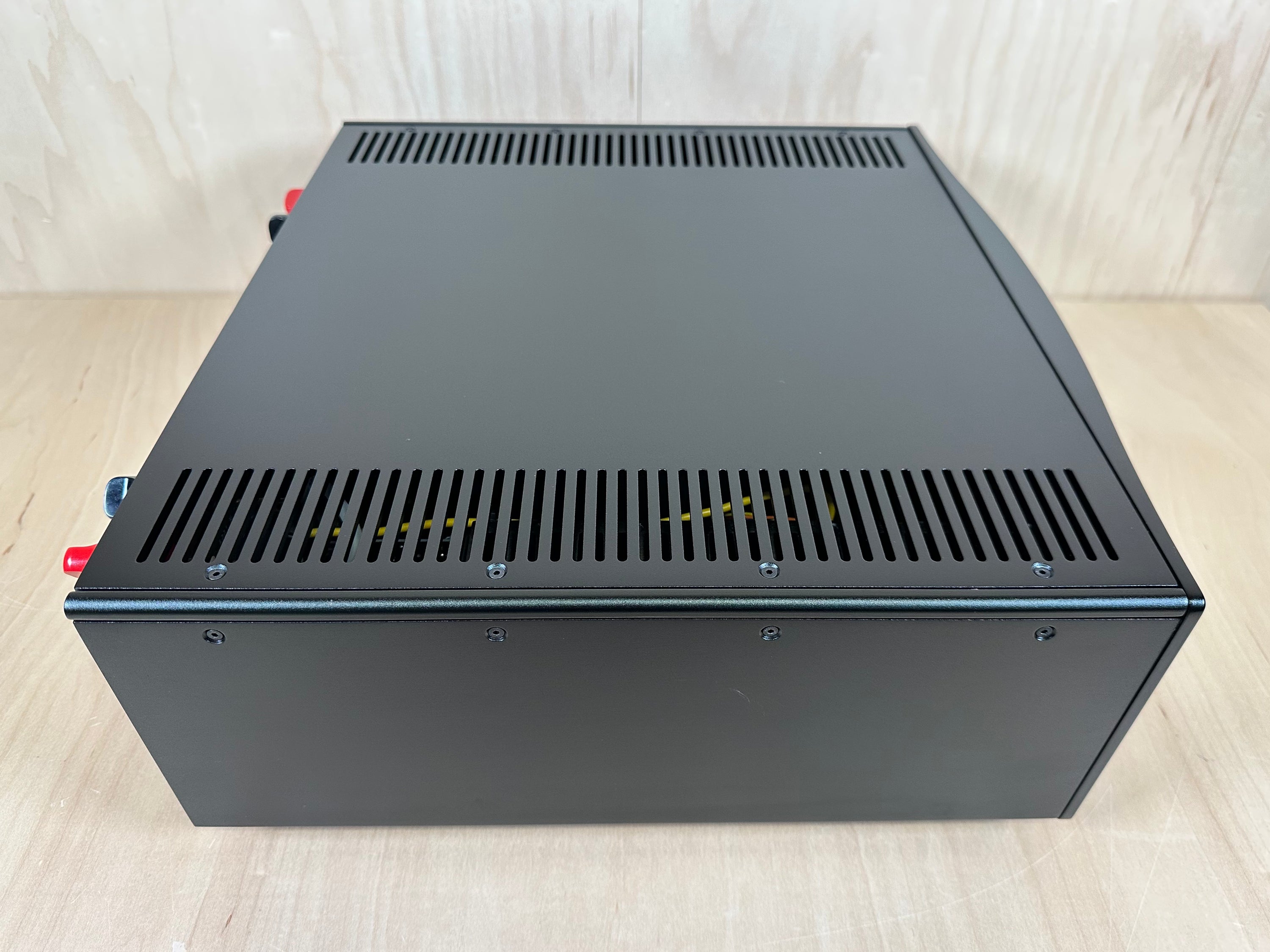 Hegel H590 Flagship Integrated Amp w/Remote and Original Box