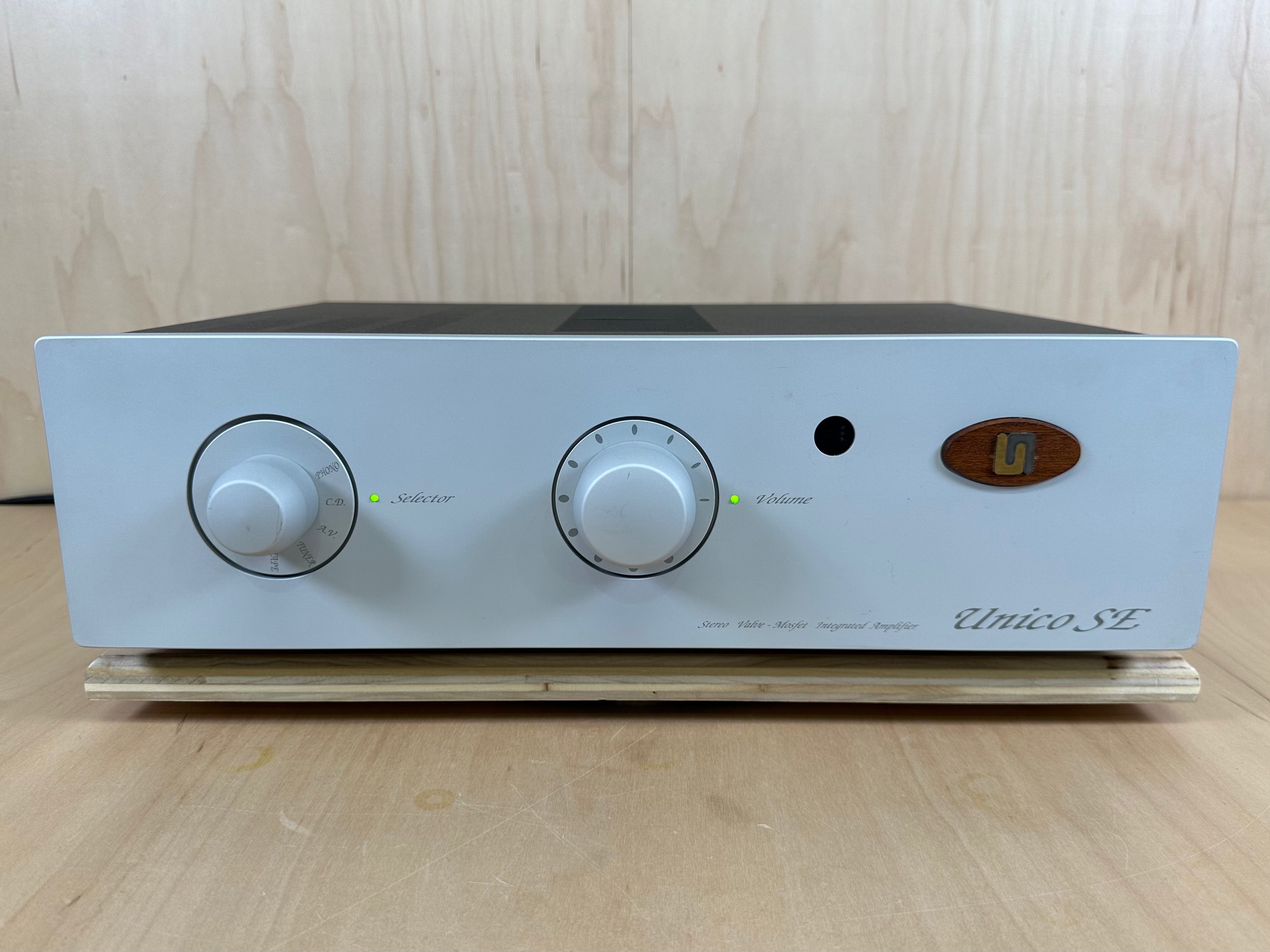 Unison Research Unico SE Hybrid Tube Integrated Amplifier w/Phono MM/MC
