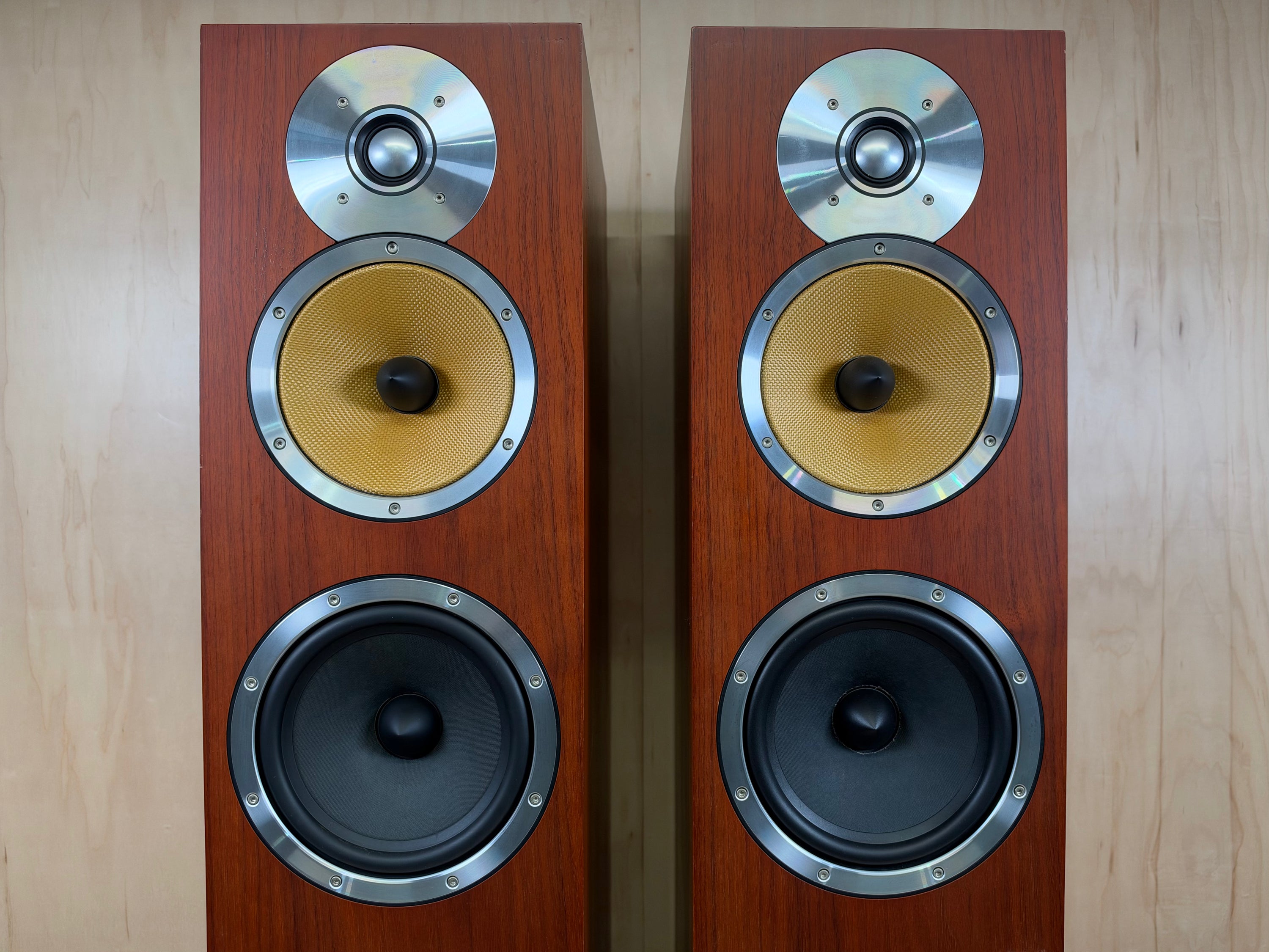 Bowers & Wilkins CM7 Speakers
