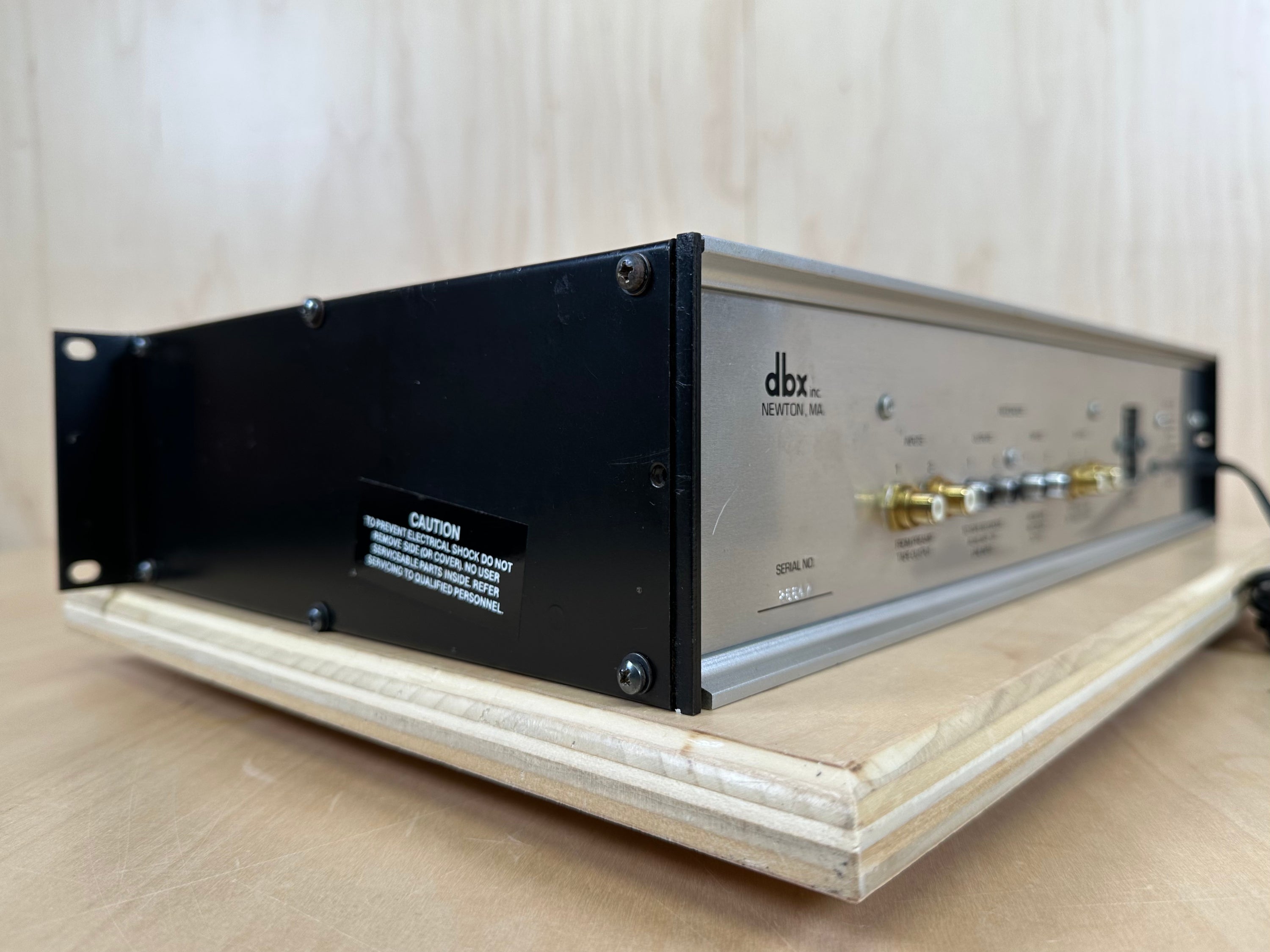 dbx 3BX 3 Band Dynamic Range Expander