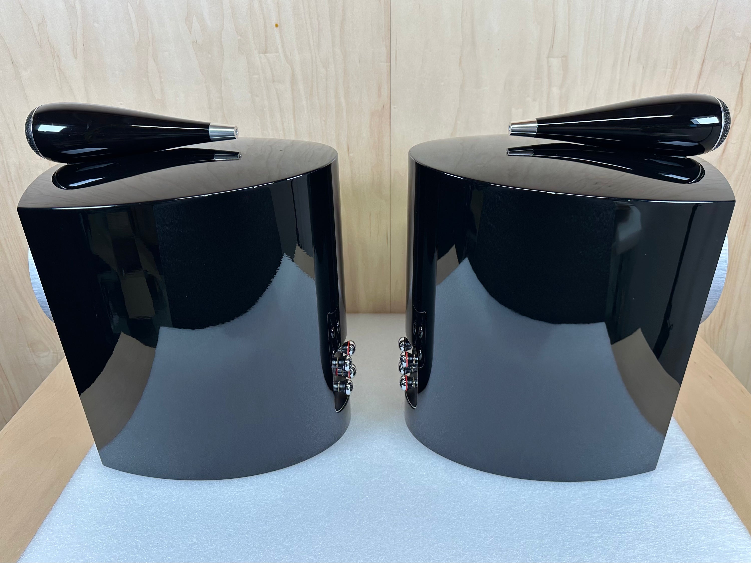 B&W 805 D3 Diamond Speakers Gloss Black w/boxes