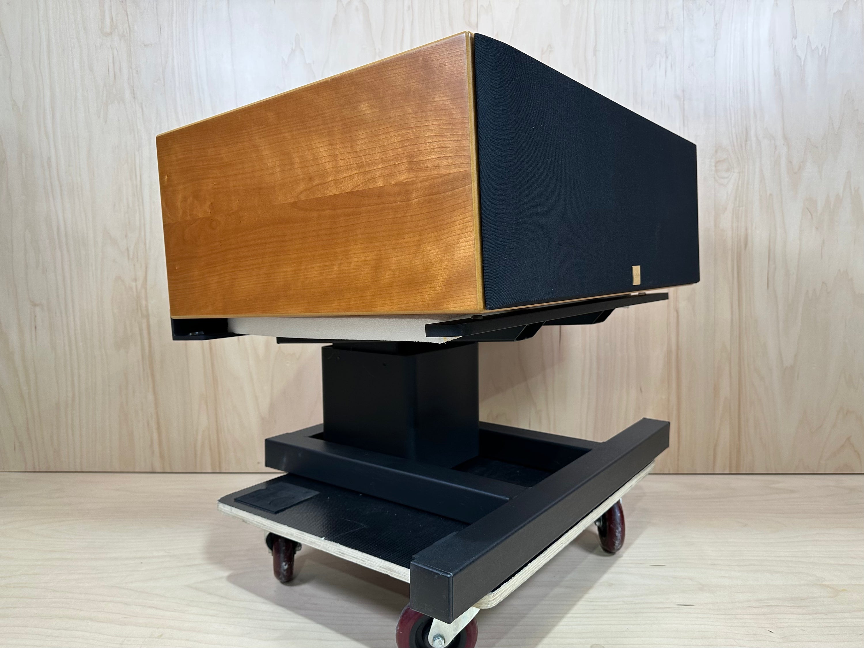 Aerial Acoustics CC5 Center w/Stand