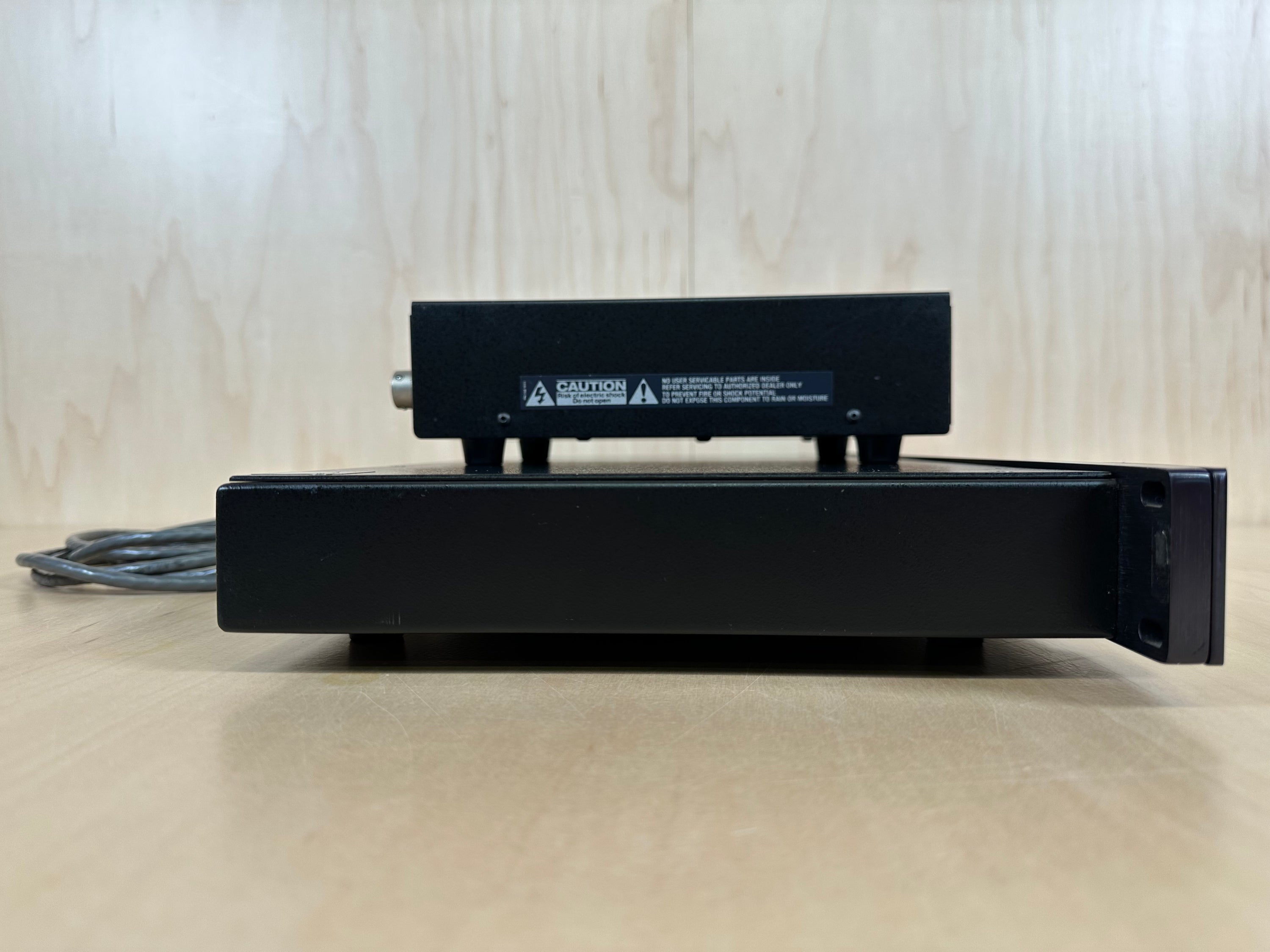 Threshold DAC 1/e Digital Processor DAC Black w/Power Supply
