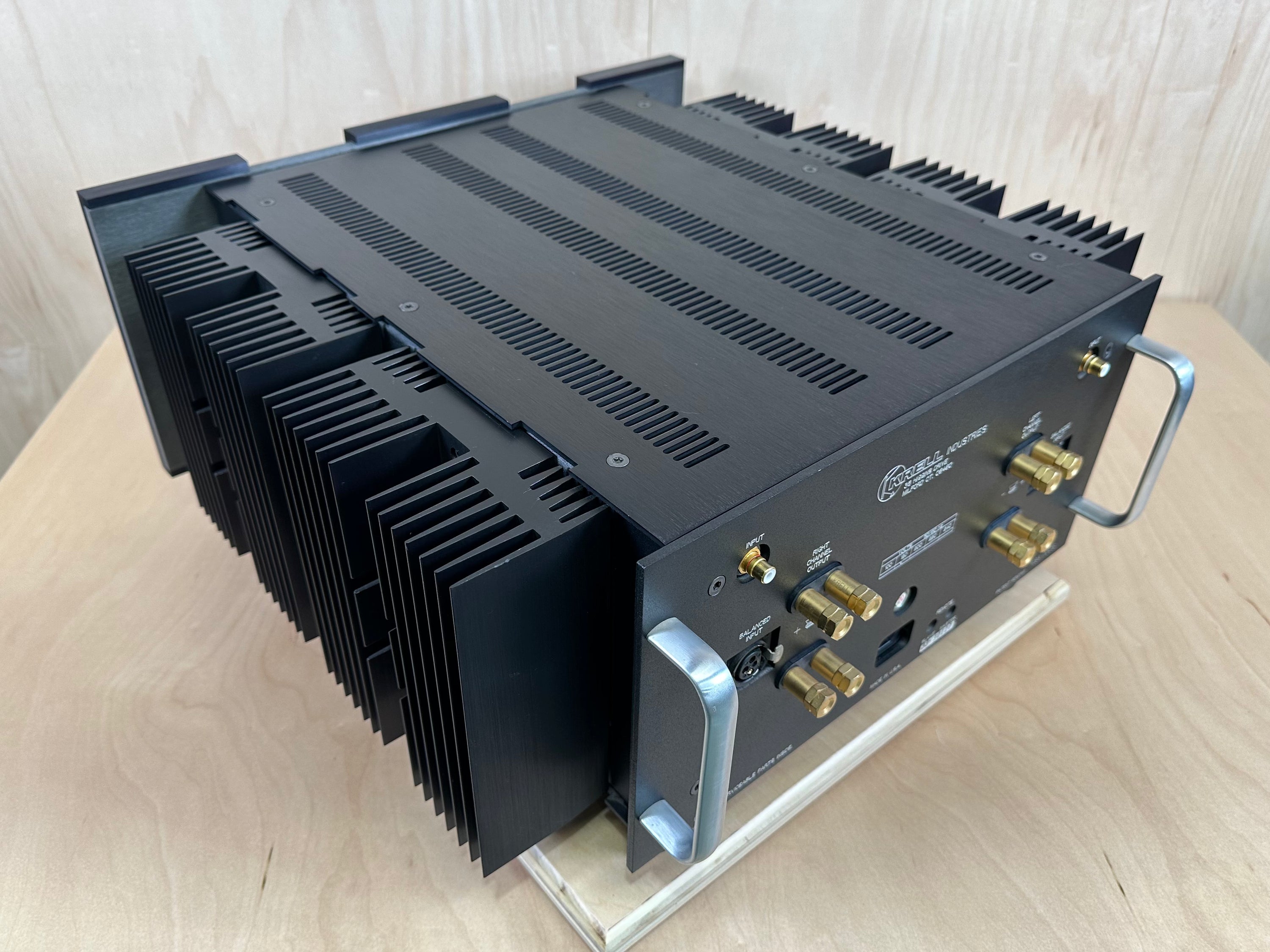 Krell KSA-200S Amplifier – Record Mart HiFi Krell KSA-200S Amplifier – Record Mart HiFi