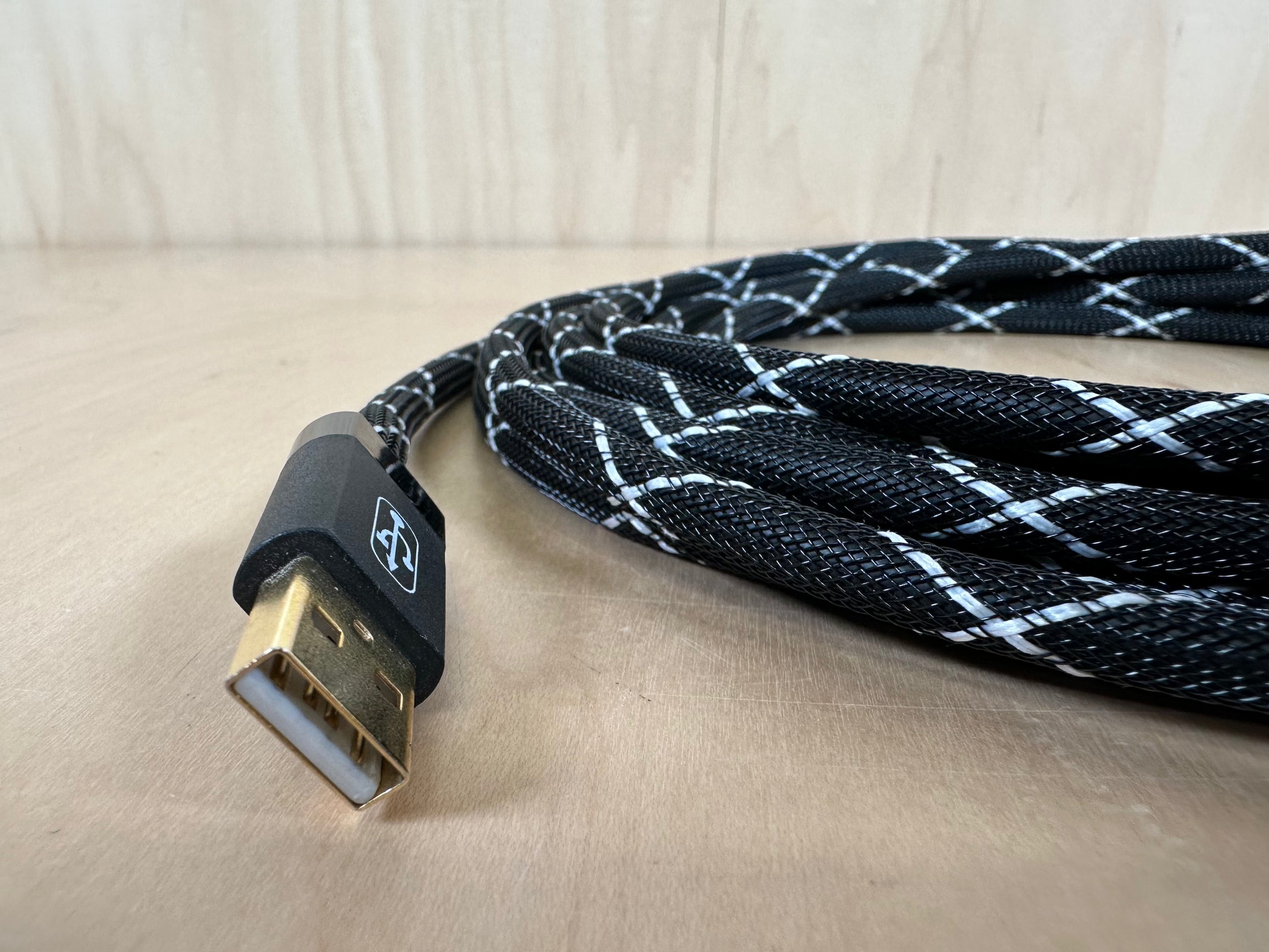 DH Labs Silver Sonic 5 Meter USB Cable