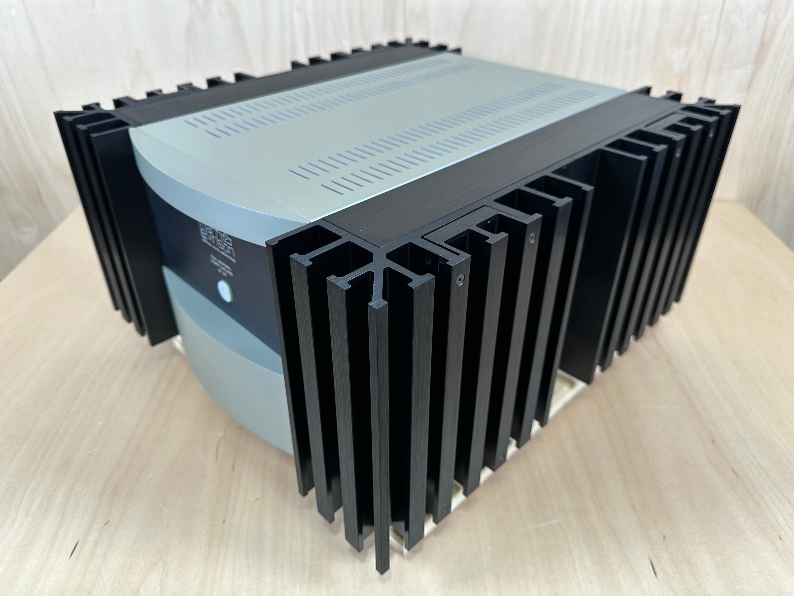 Mark Levinson 331 Dual Monaural Amplifier Recapped and Serviced