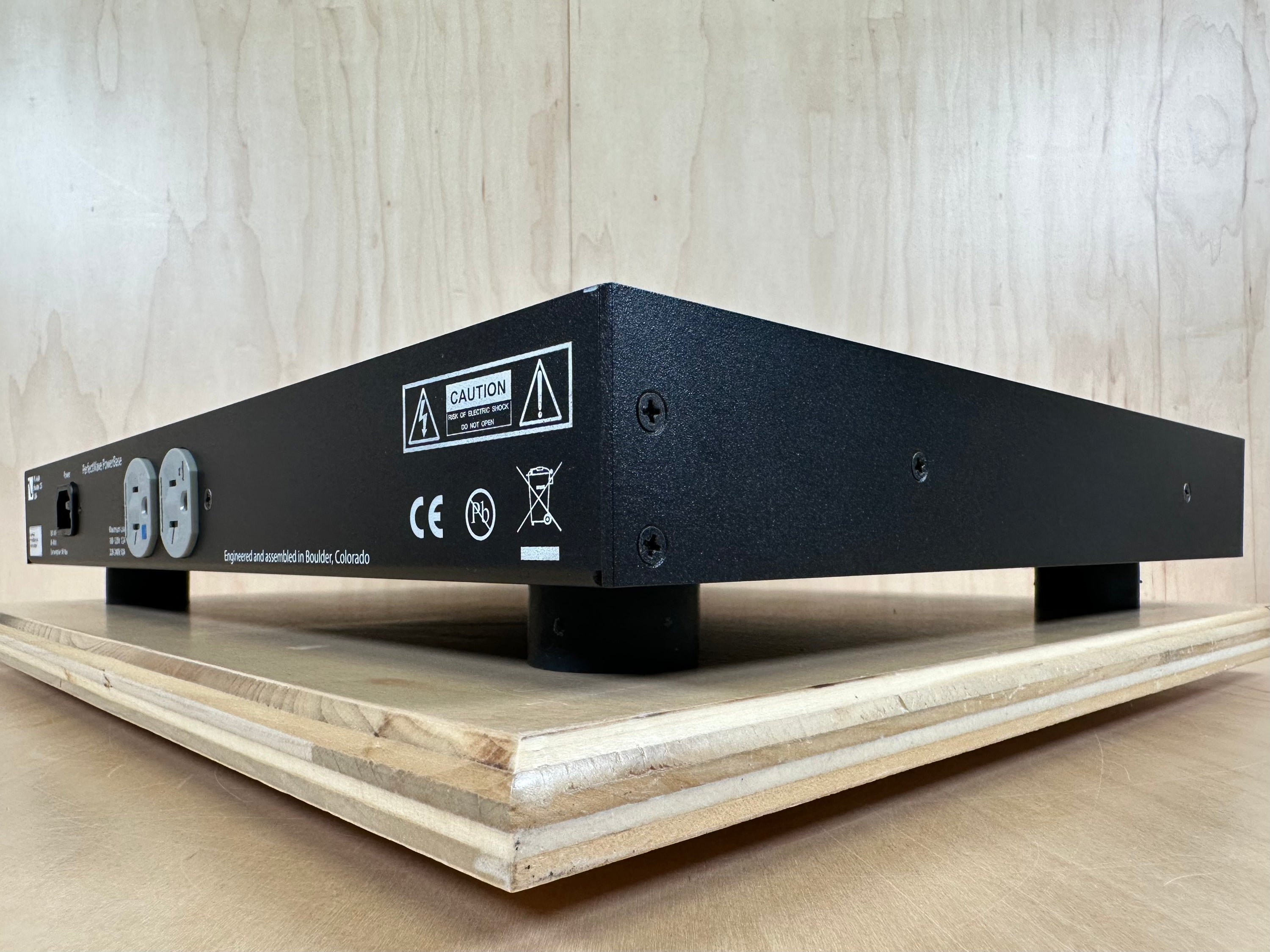 PS Audio PerfectWave PowerBase w/Factory Box