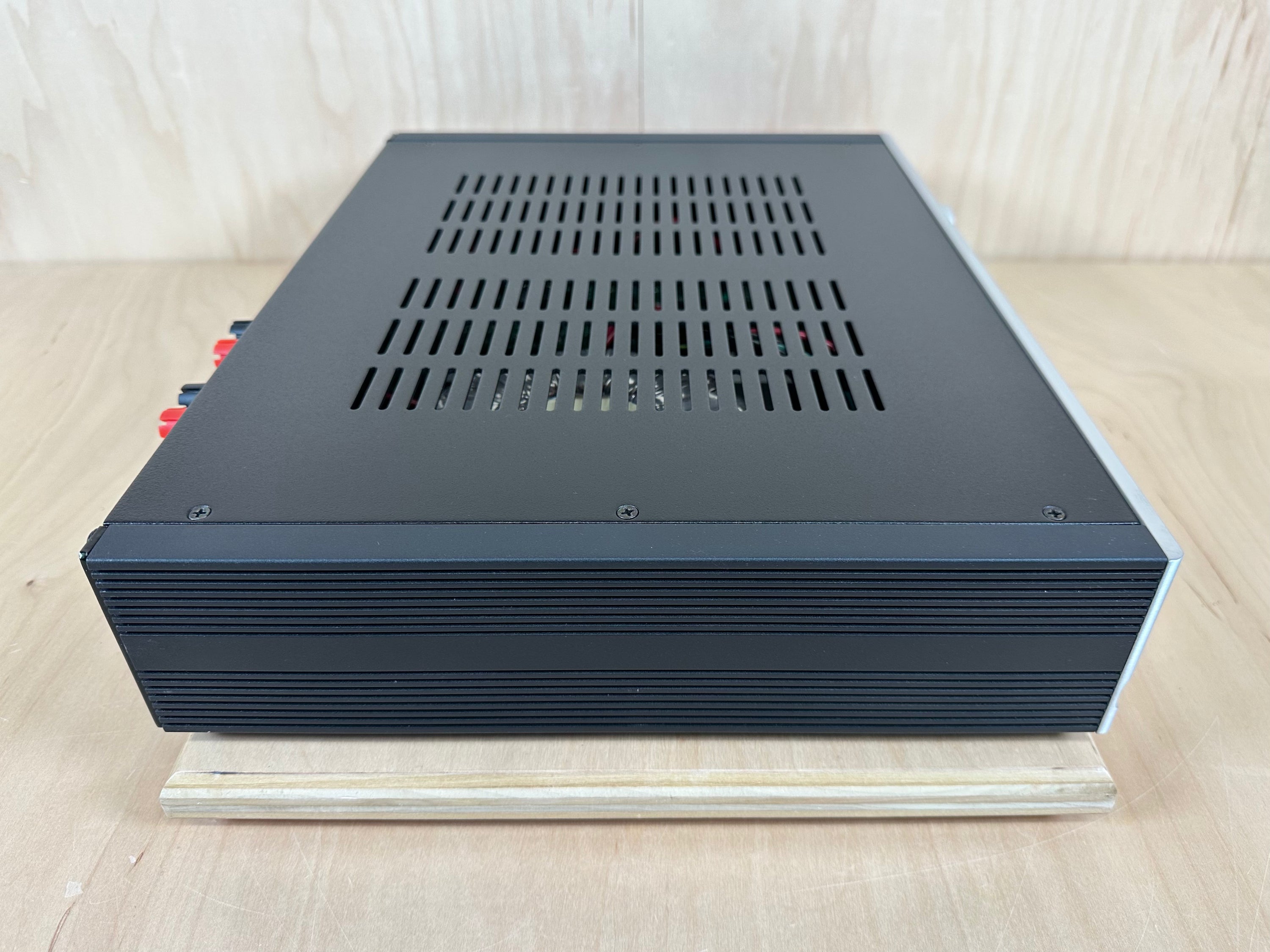 Simaudio Moon 250i Integrated Amplifier