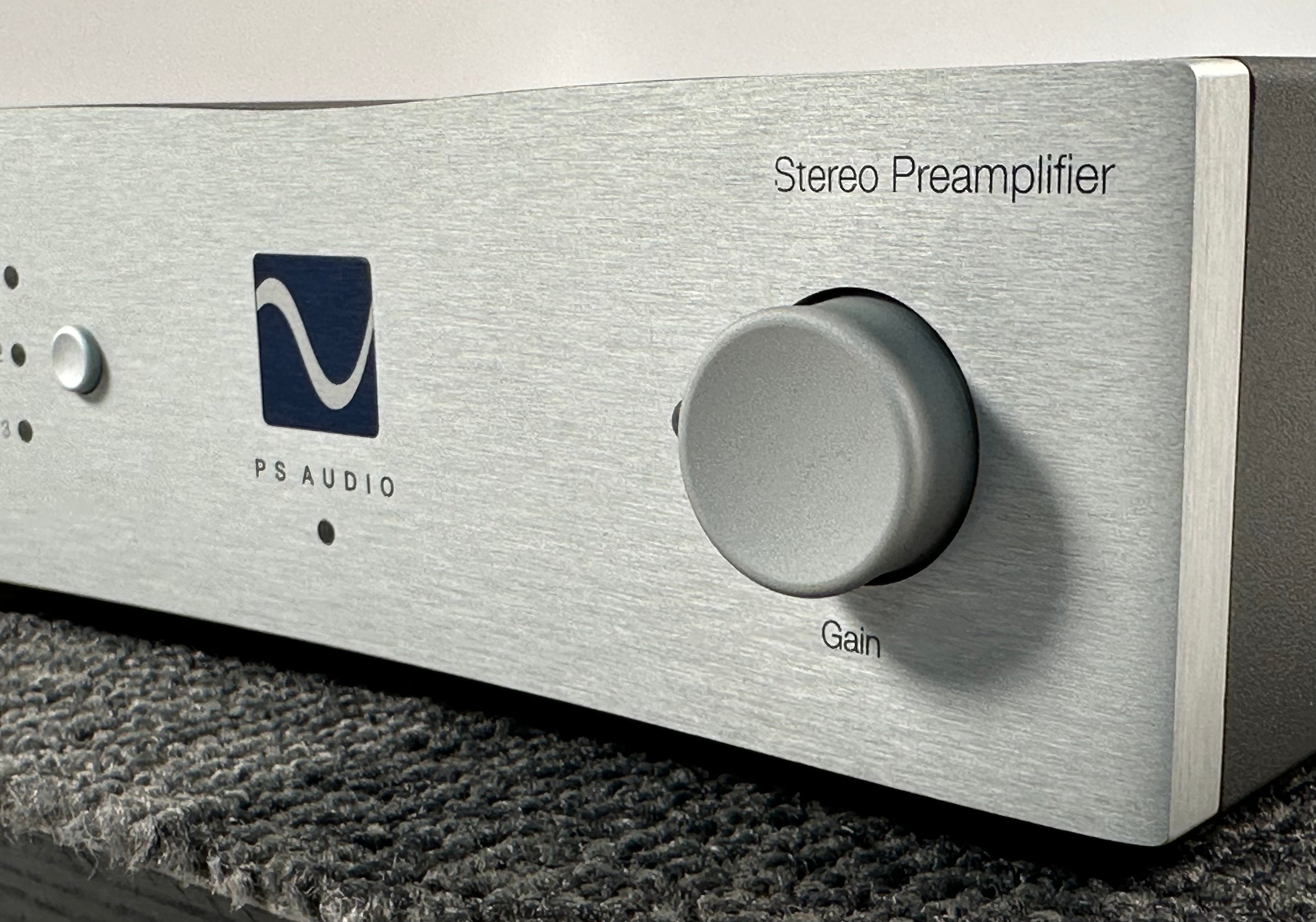 PS Audio Trio P-200 Linestage Preamp w/Remote