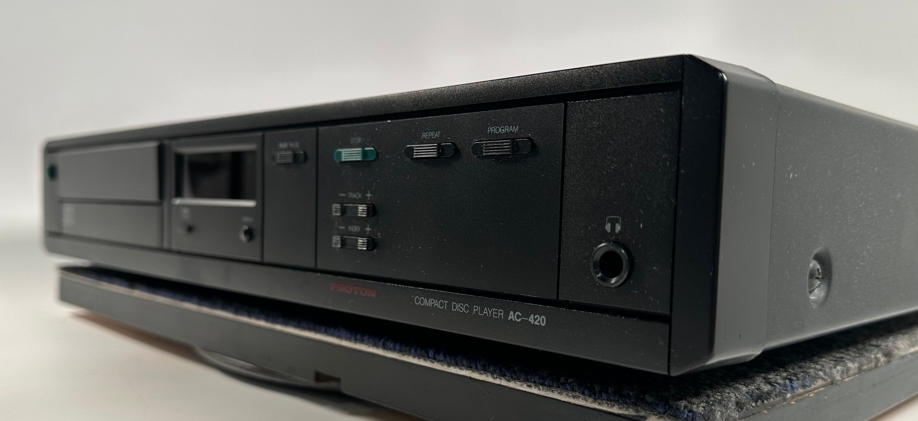 Proton AC-420 CD Player