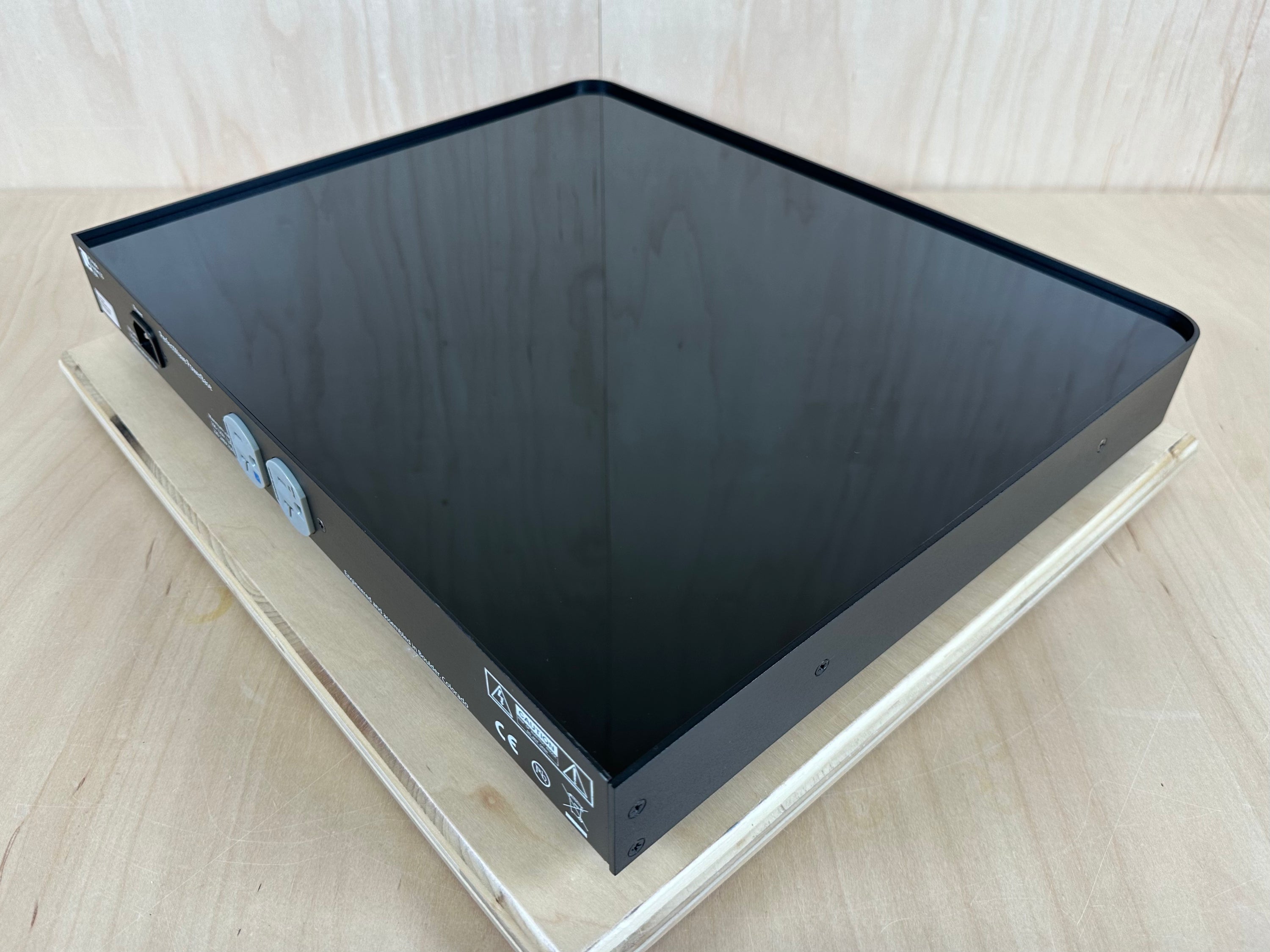 PS Audio PerfectWave PowerBase w/Factory Box
