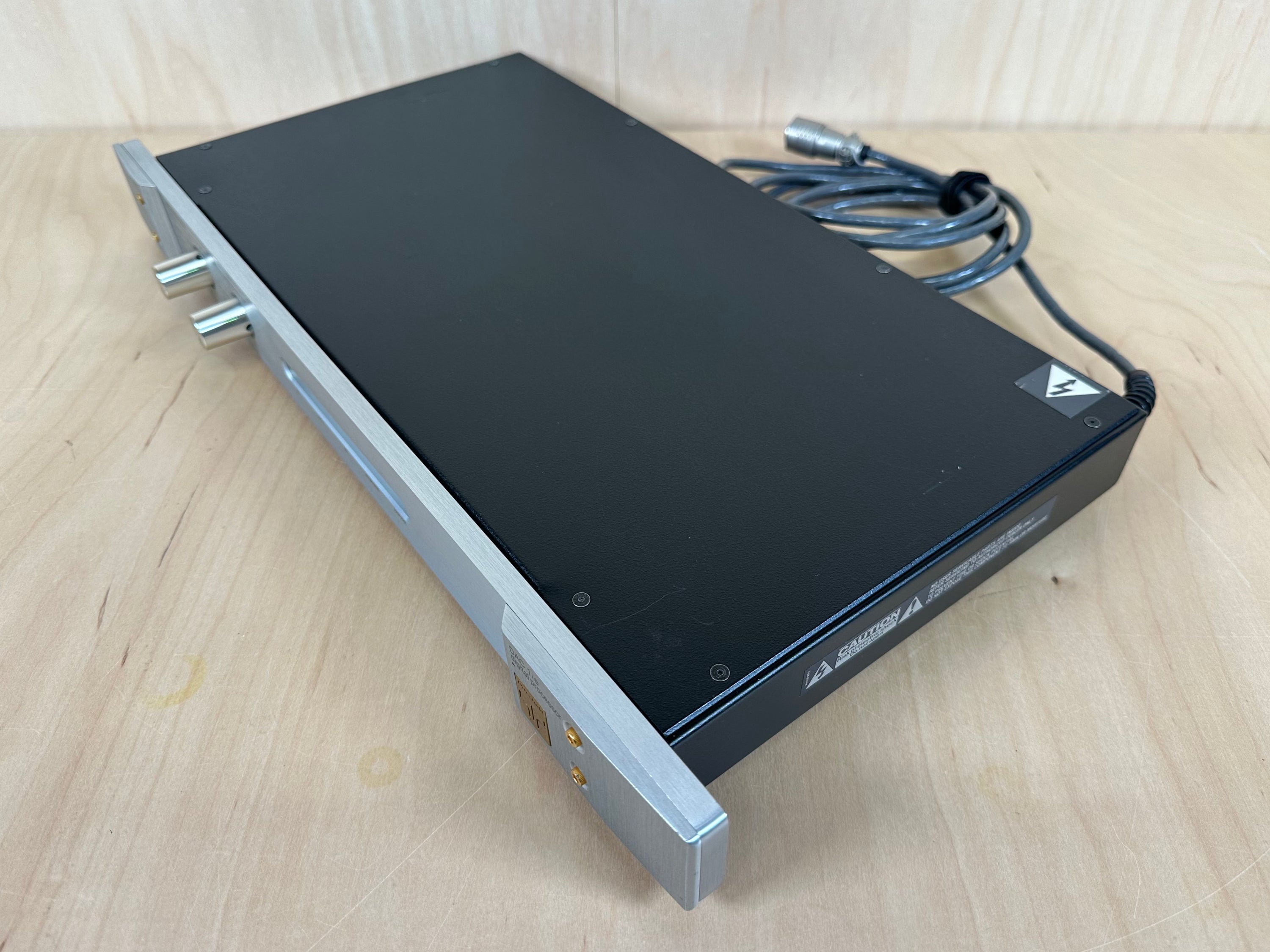 Threshold DAC 1/e Digital Processor DAC Silver w/Power Supply