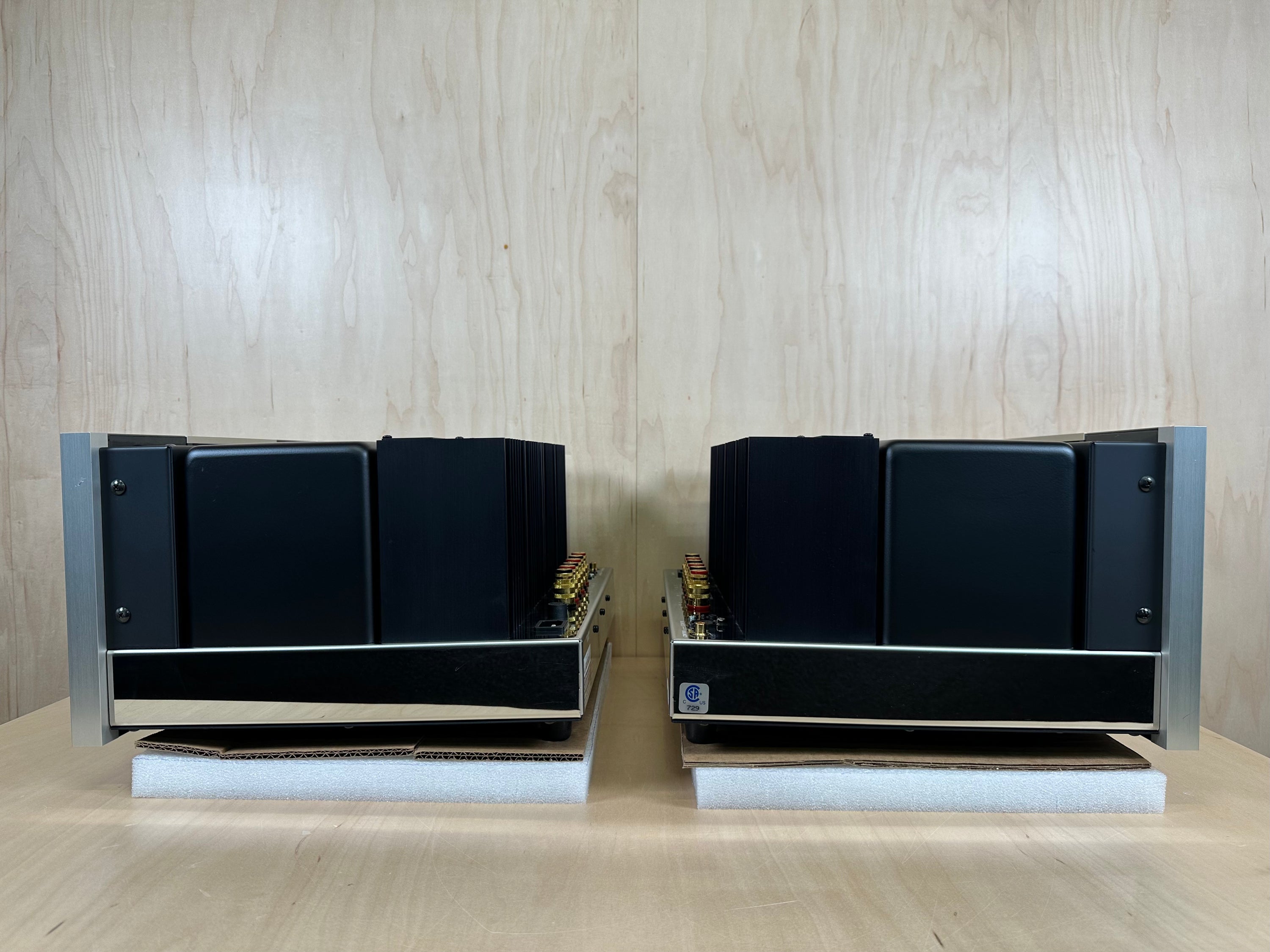 McIntosh MC501 Power Amplifiers (pair)