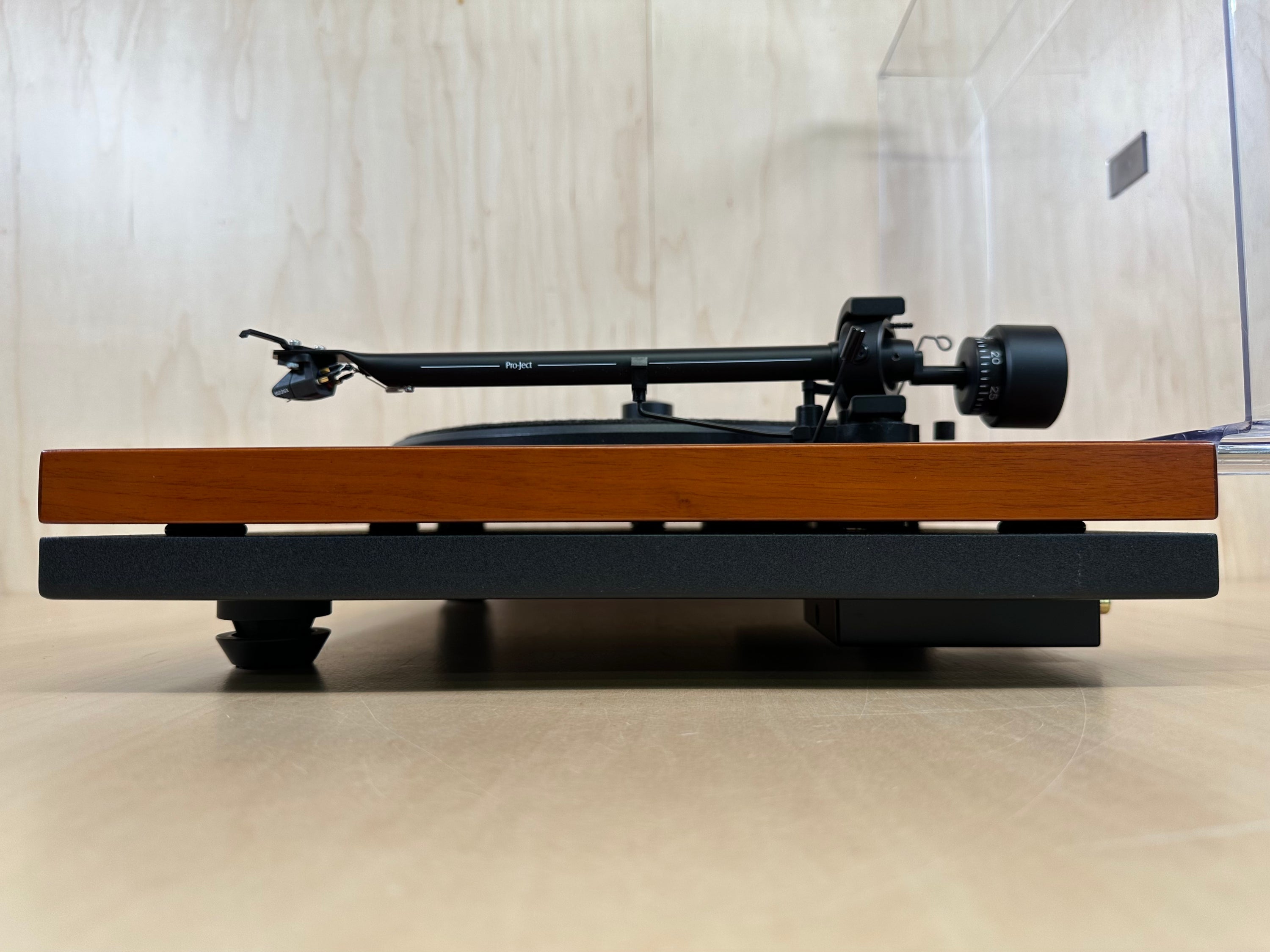 Music Hall mmf-5.1 SE Turntable w/Goldring 1022GX Cartridge